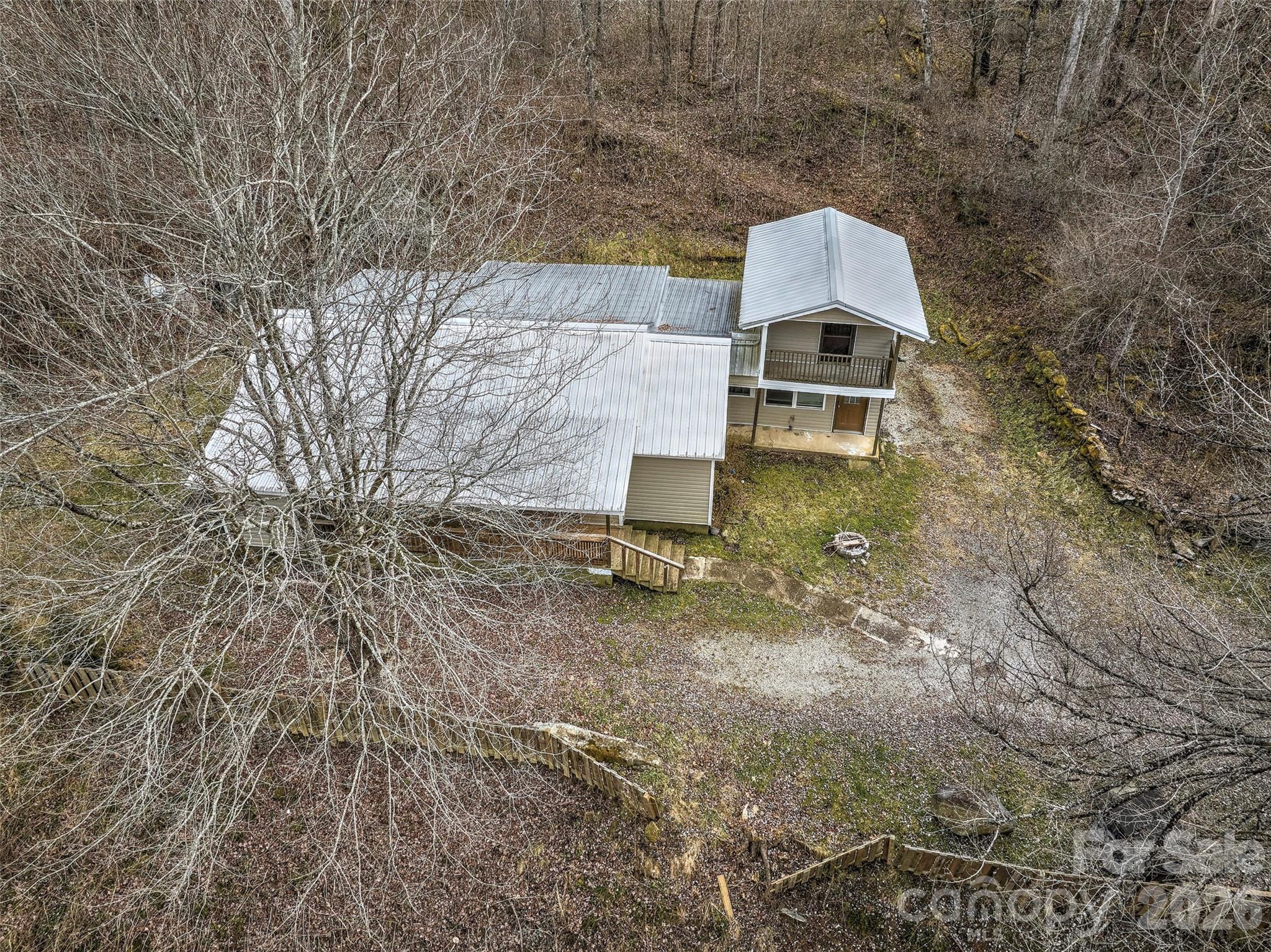 1101 Otter Creek Road — Topton