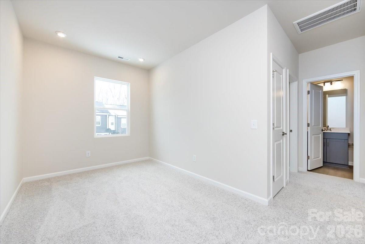 2316 Endeavor Run — Charlotte