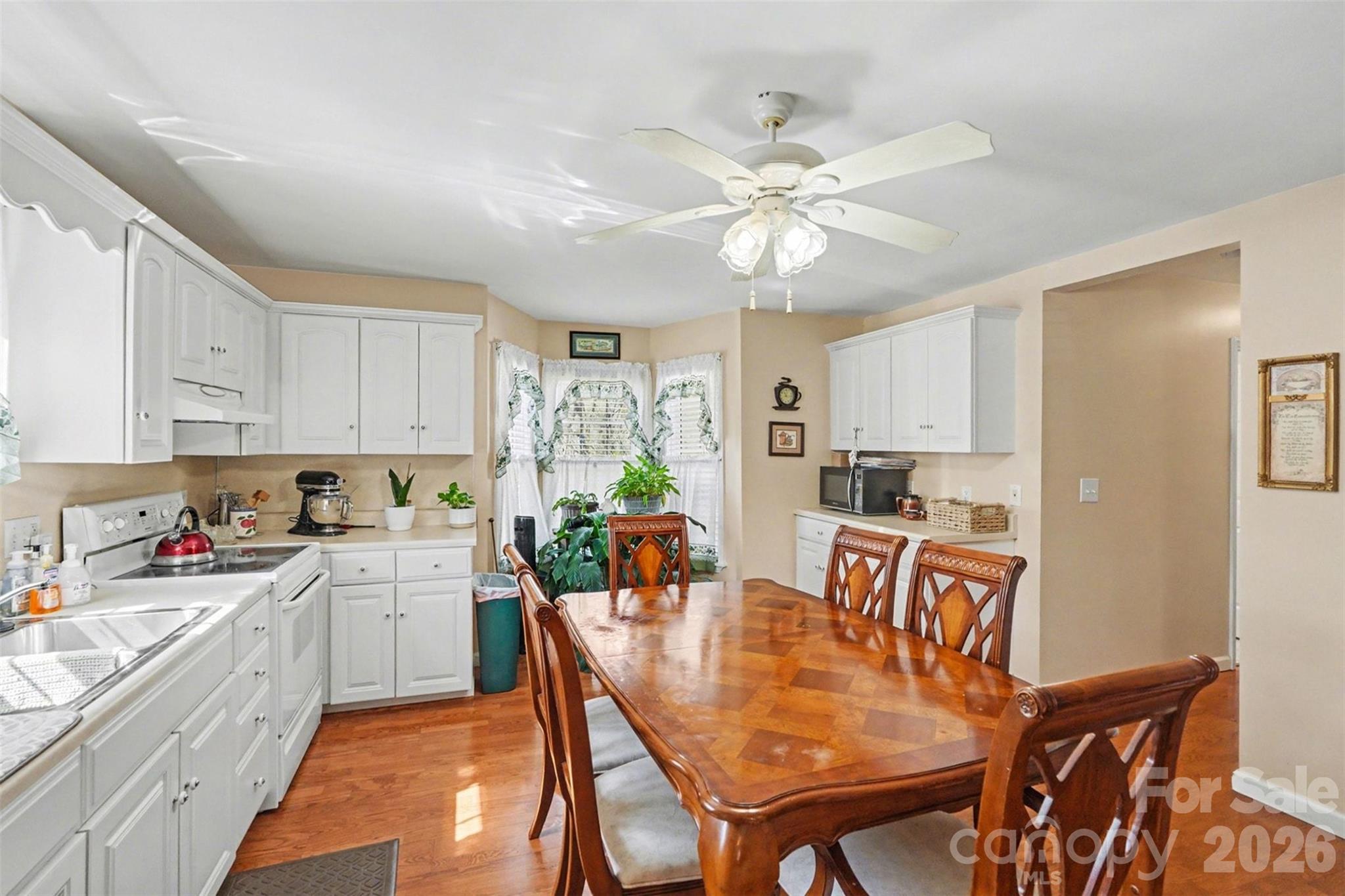 300 S Broome Street — Waxhaw