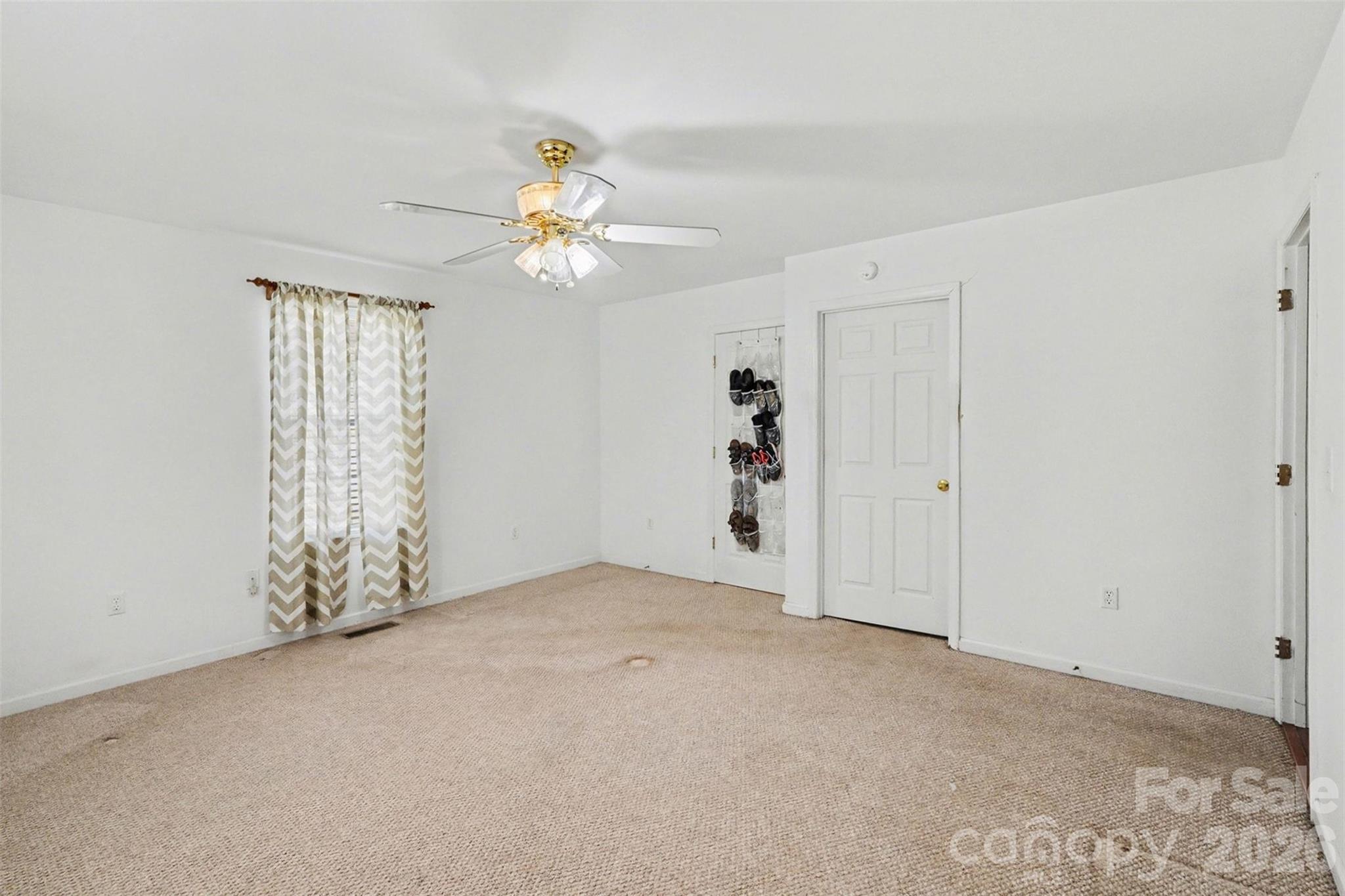 300 S Broome Street — Waxhaw