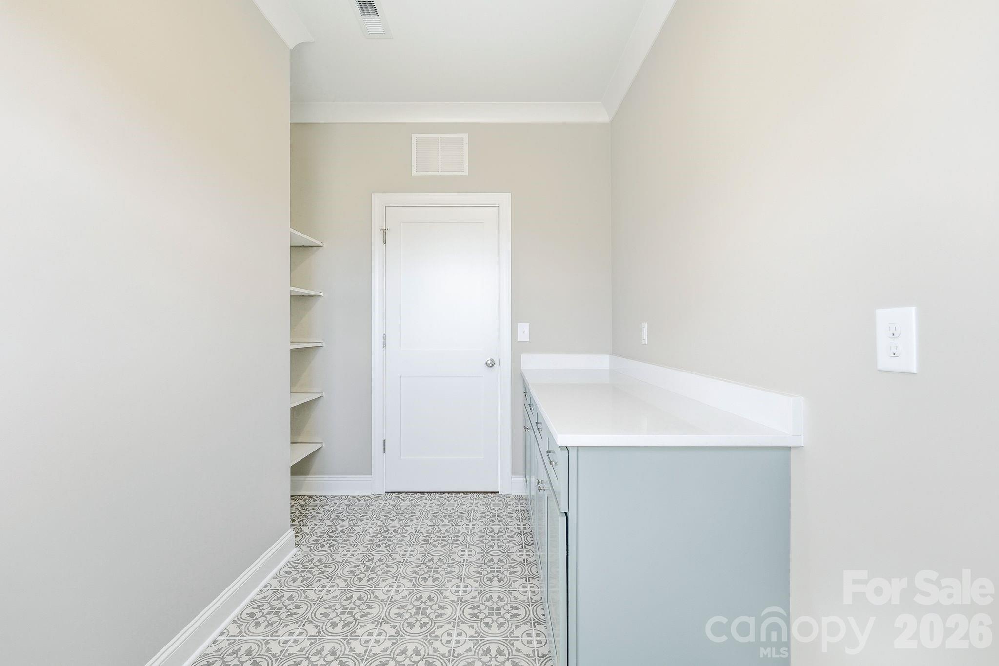 178 Sandpiper Drive #13 — Lexington