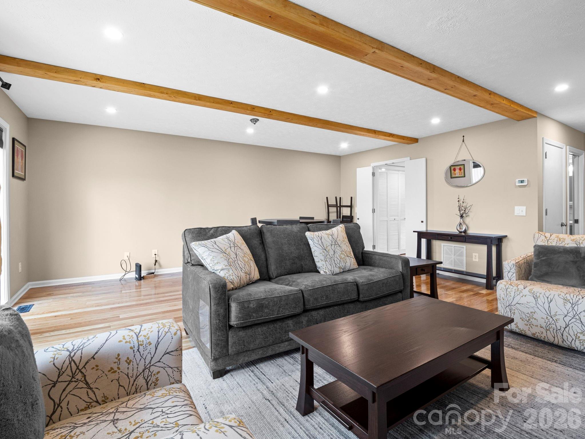 88 Laurelwood Circle W #10 — Hendersonville