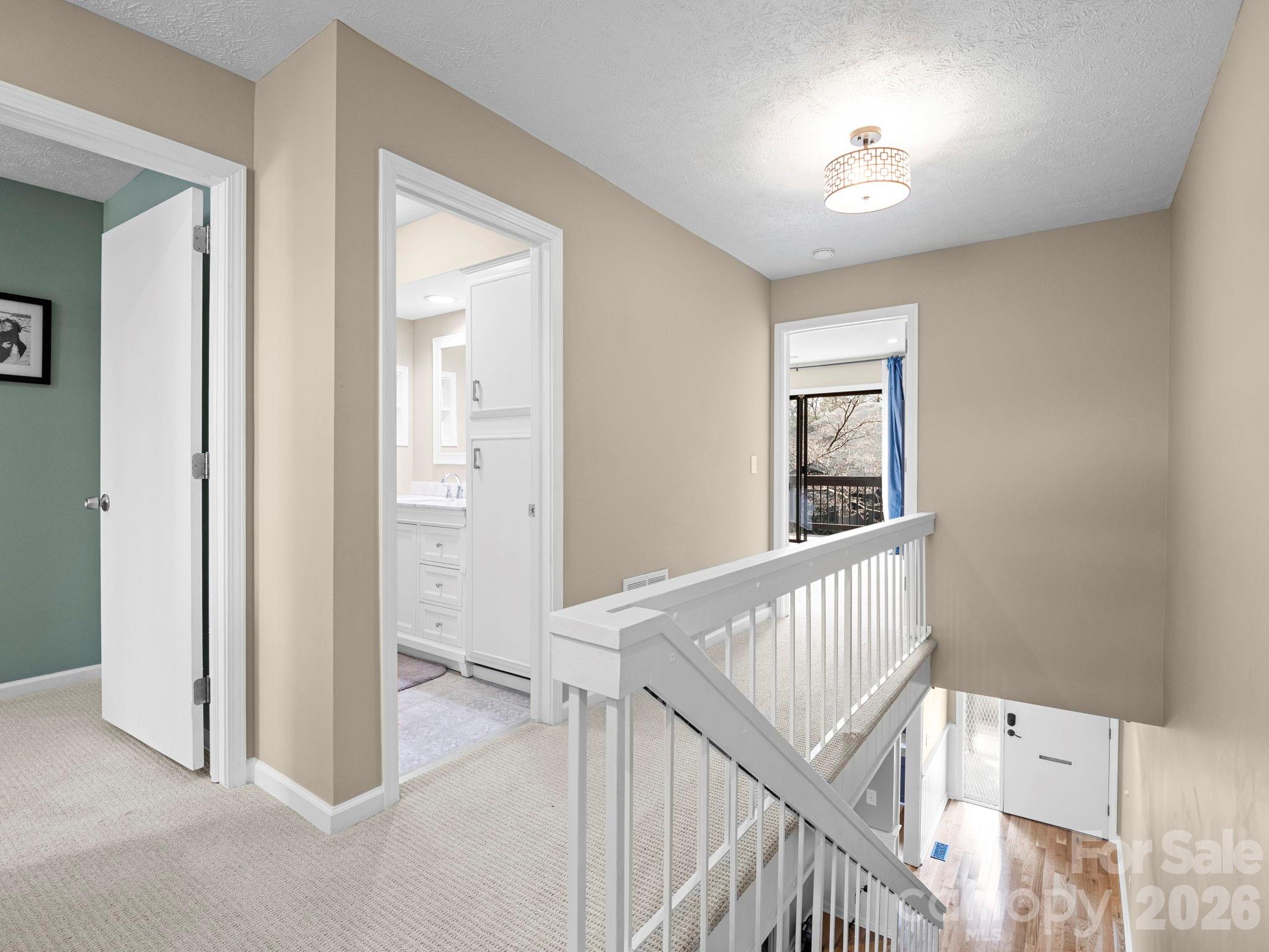 88 Laurelwood Circle W #10 — Hendersonville