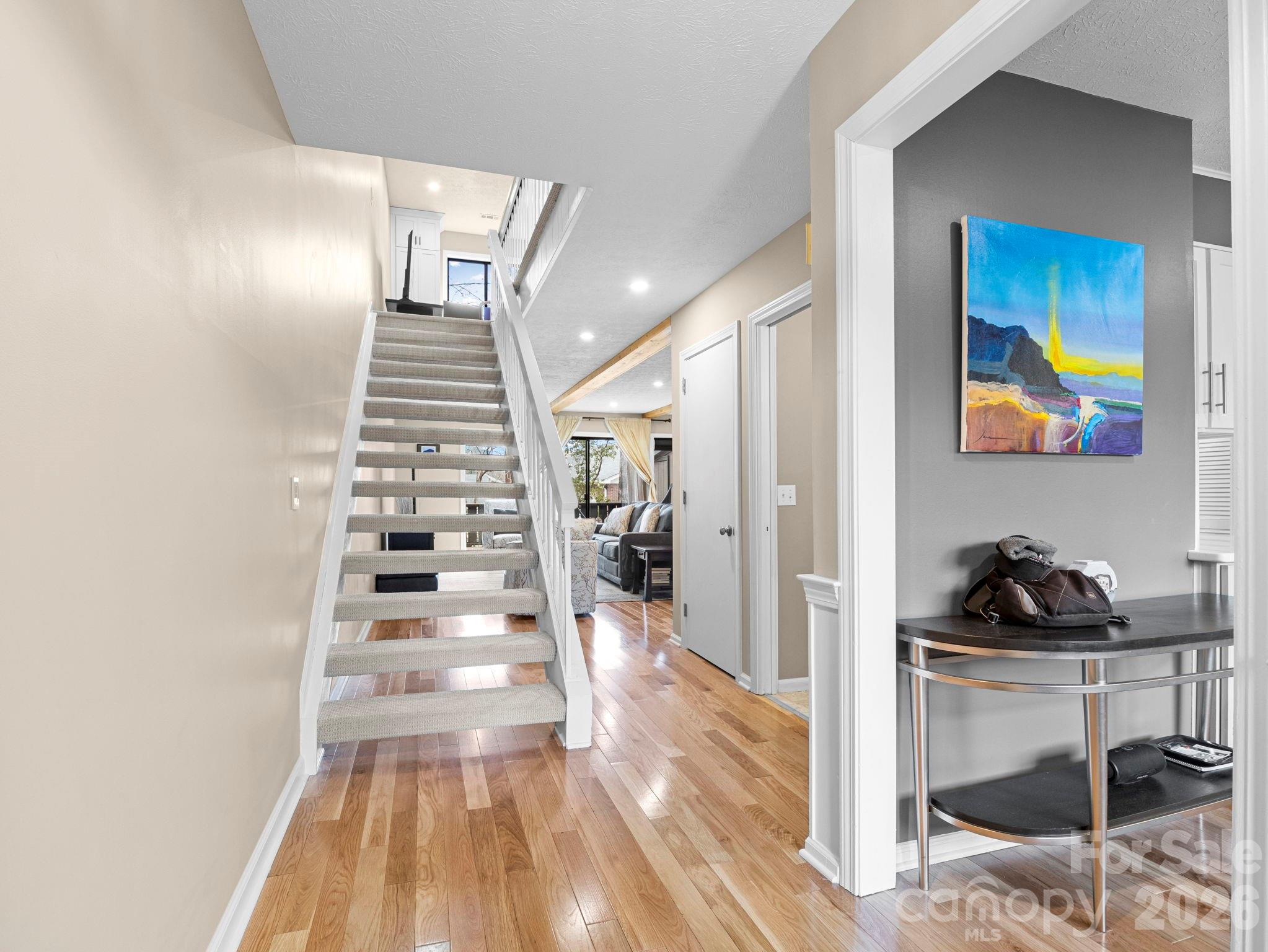 88 Laurelwood Circle W #10 — Hendersonville