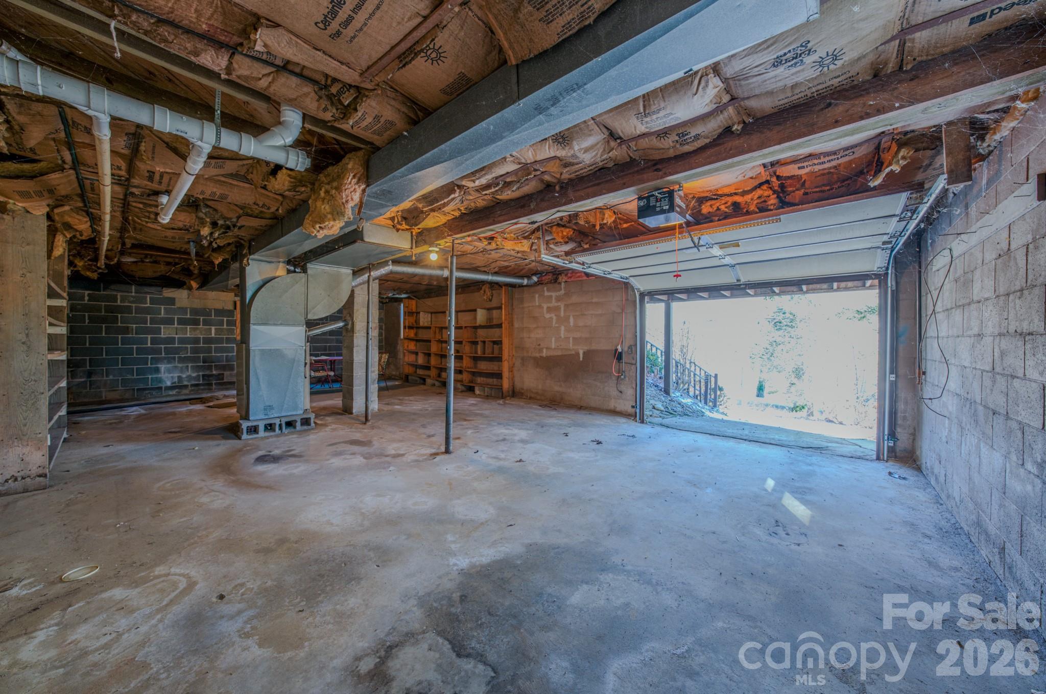 550 Saluda Street — Hendersonville