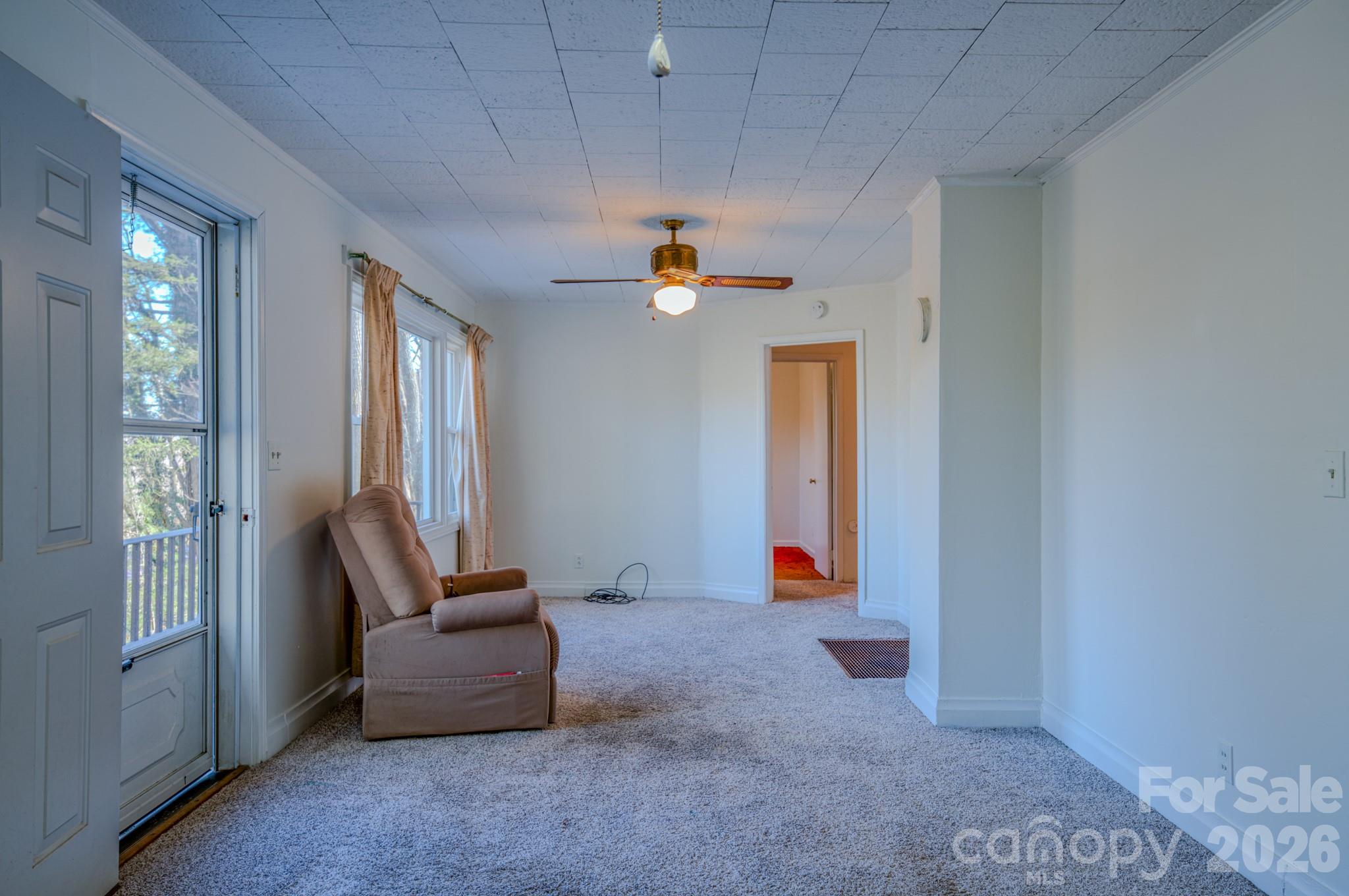 550 Saluda Street — Hendersonville
