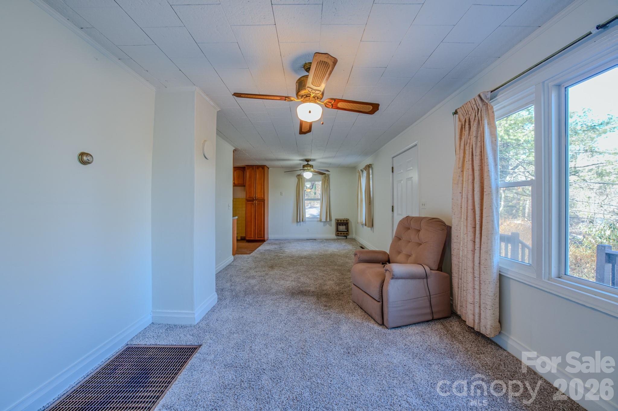550 Saluda Street — Hendersonville