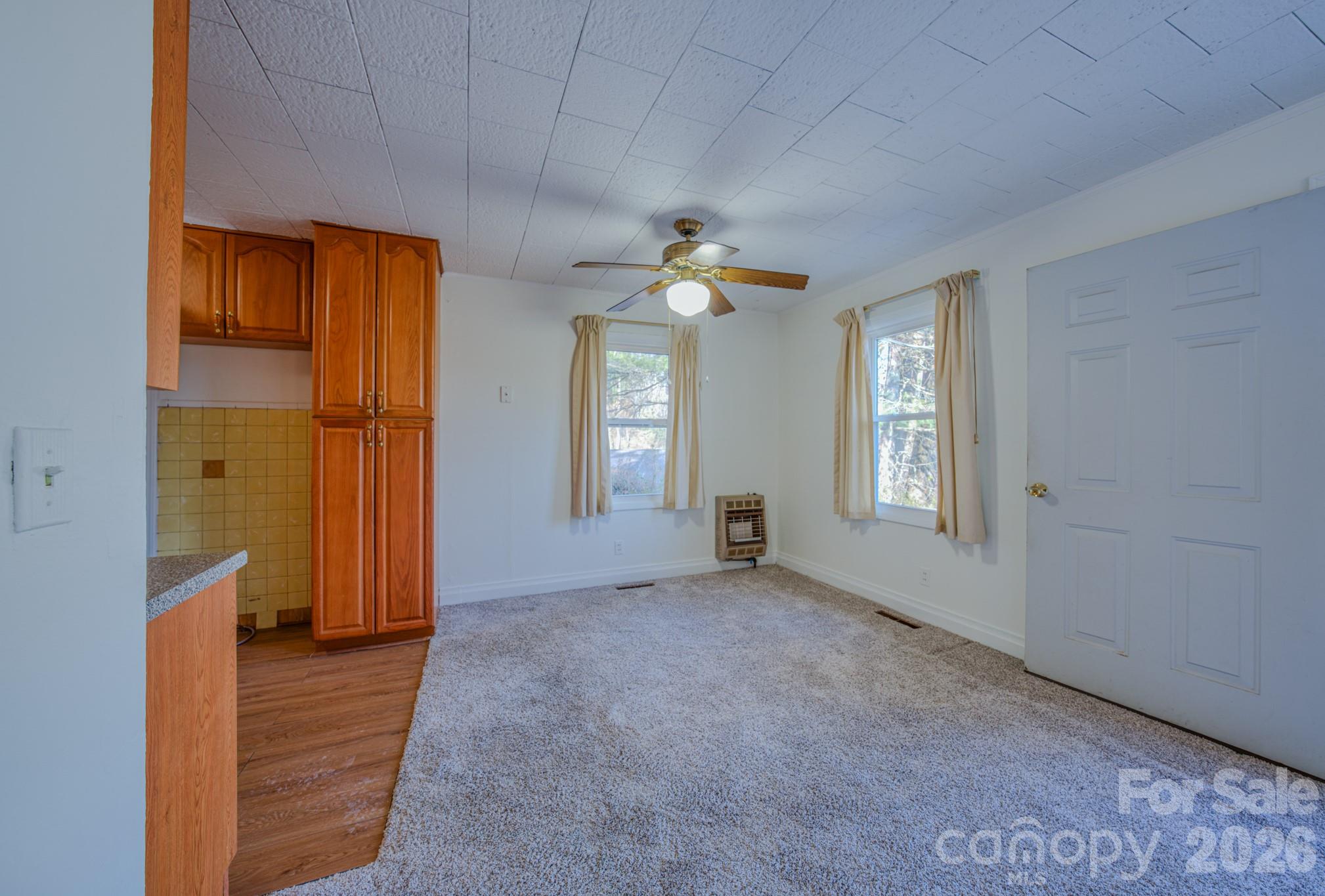 550 Saluda Street — Hendersonville