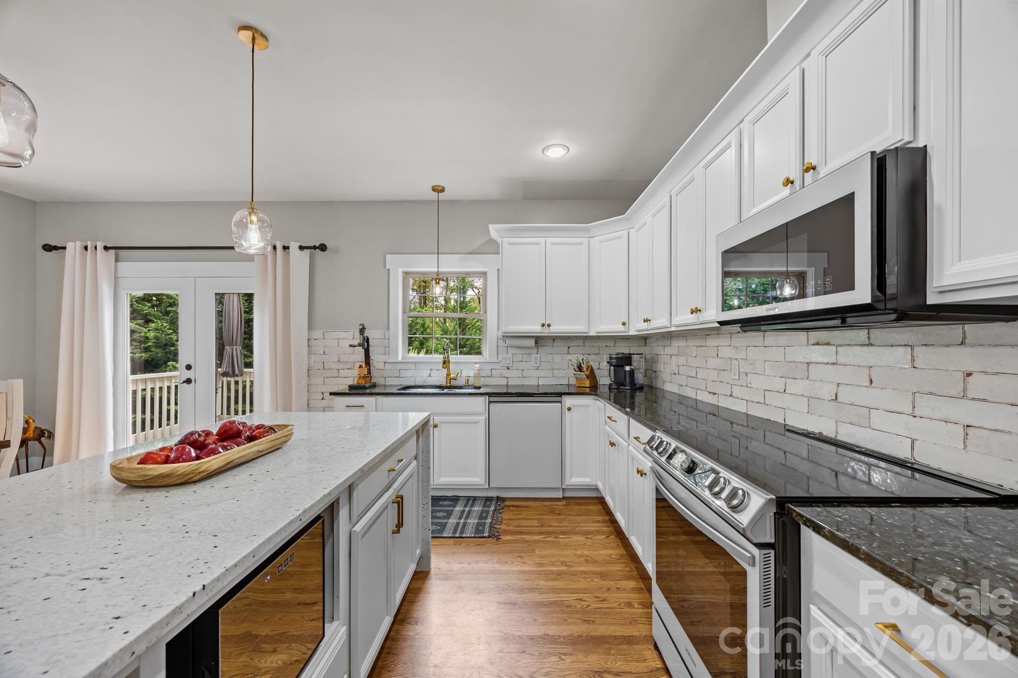 18 Oak Springs Drive — Arden