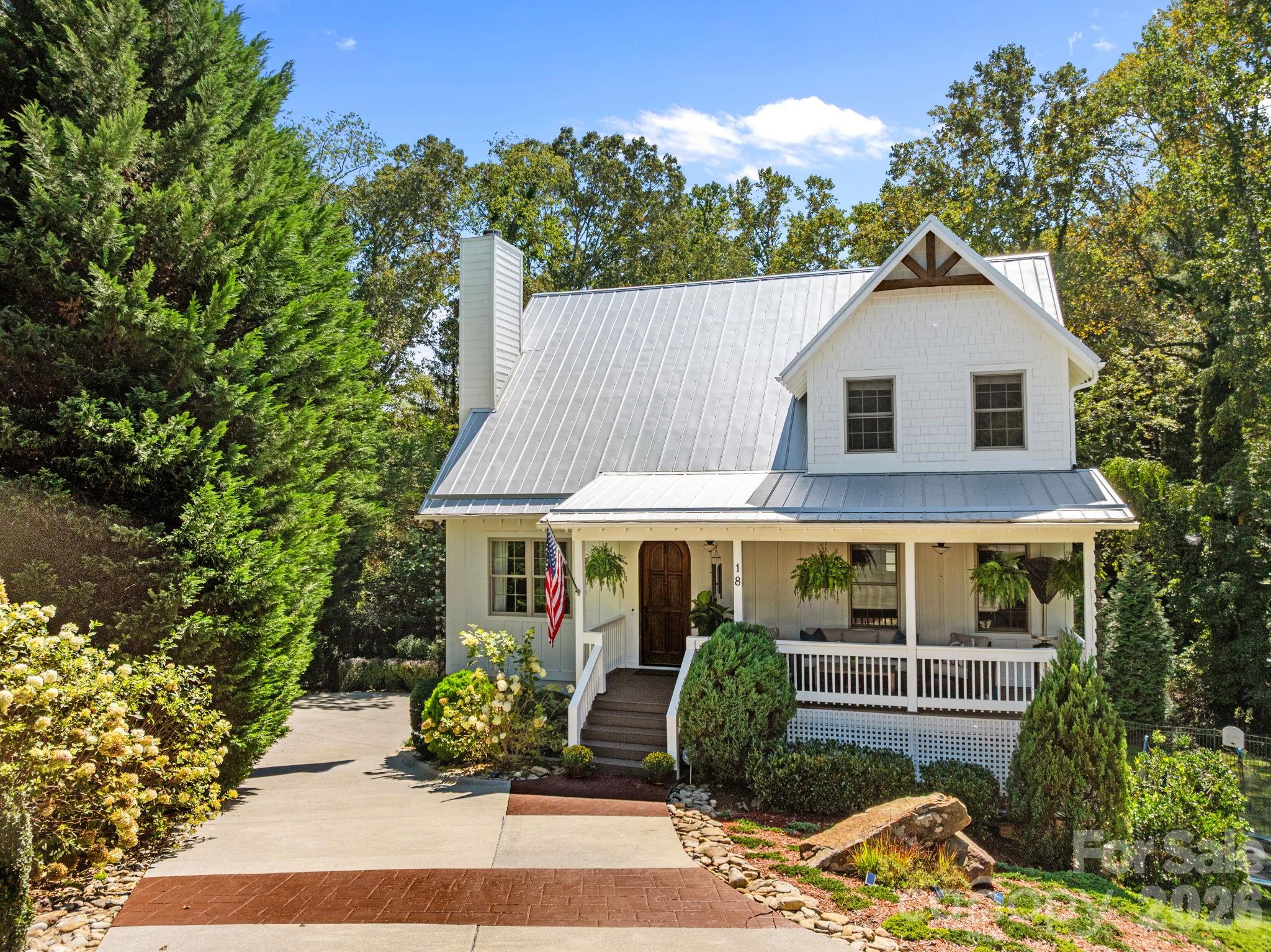 18 Oak Springs Drive — Arden