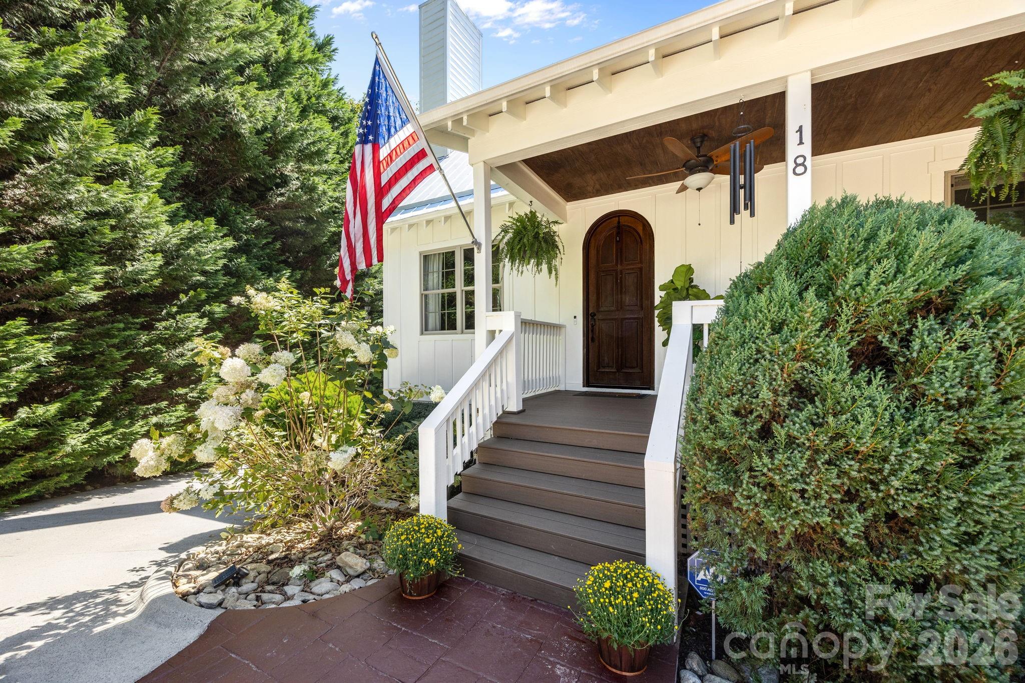 18 Oak Springs Drive — Arden