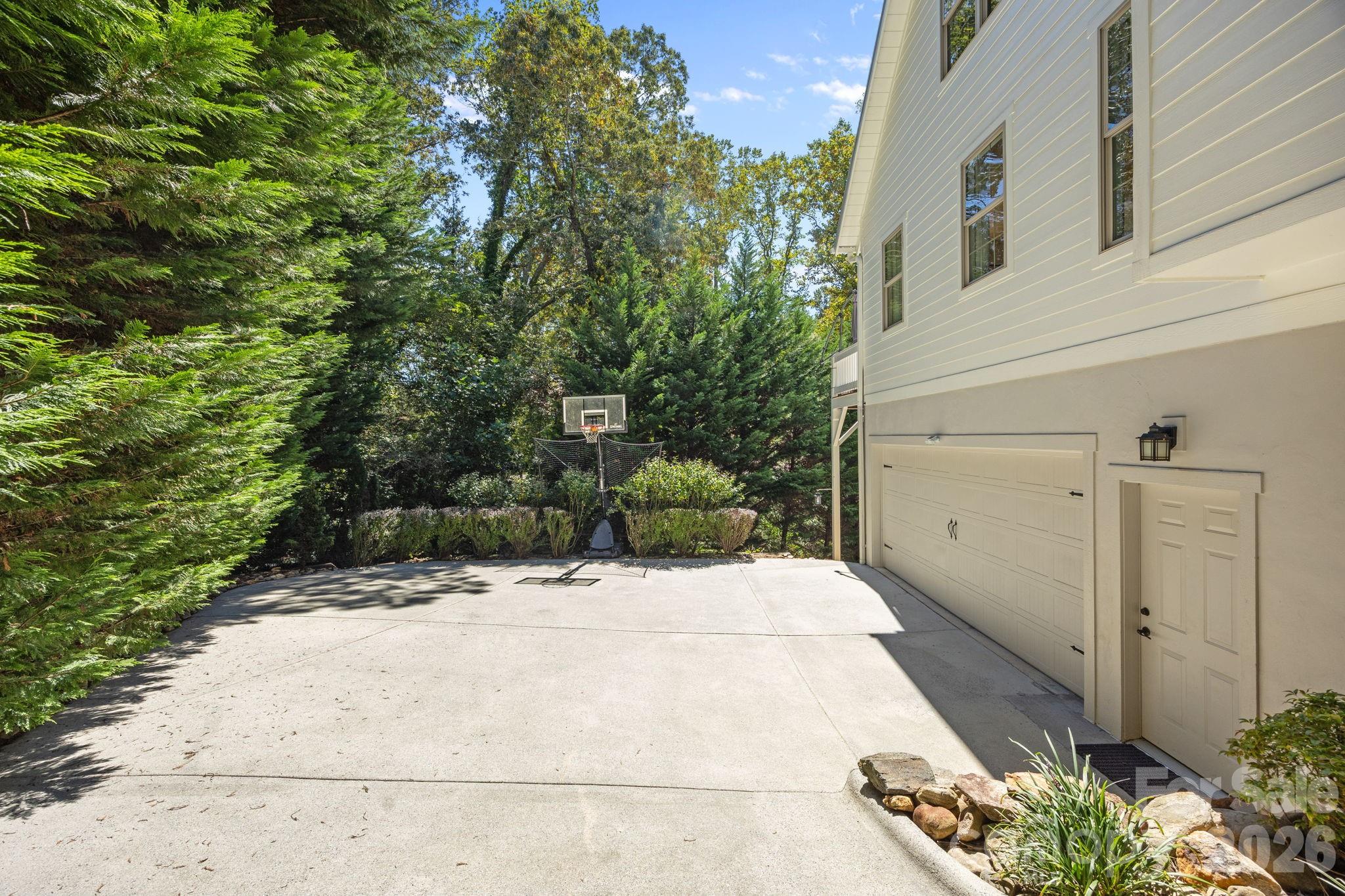 18 Oak Springs Drive — Arden