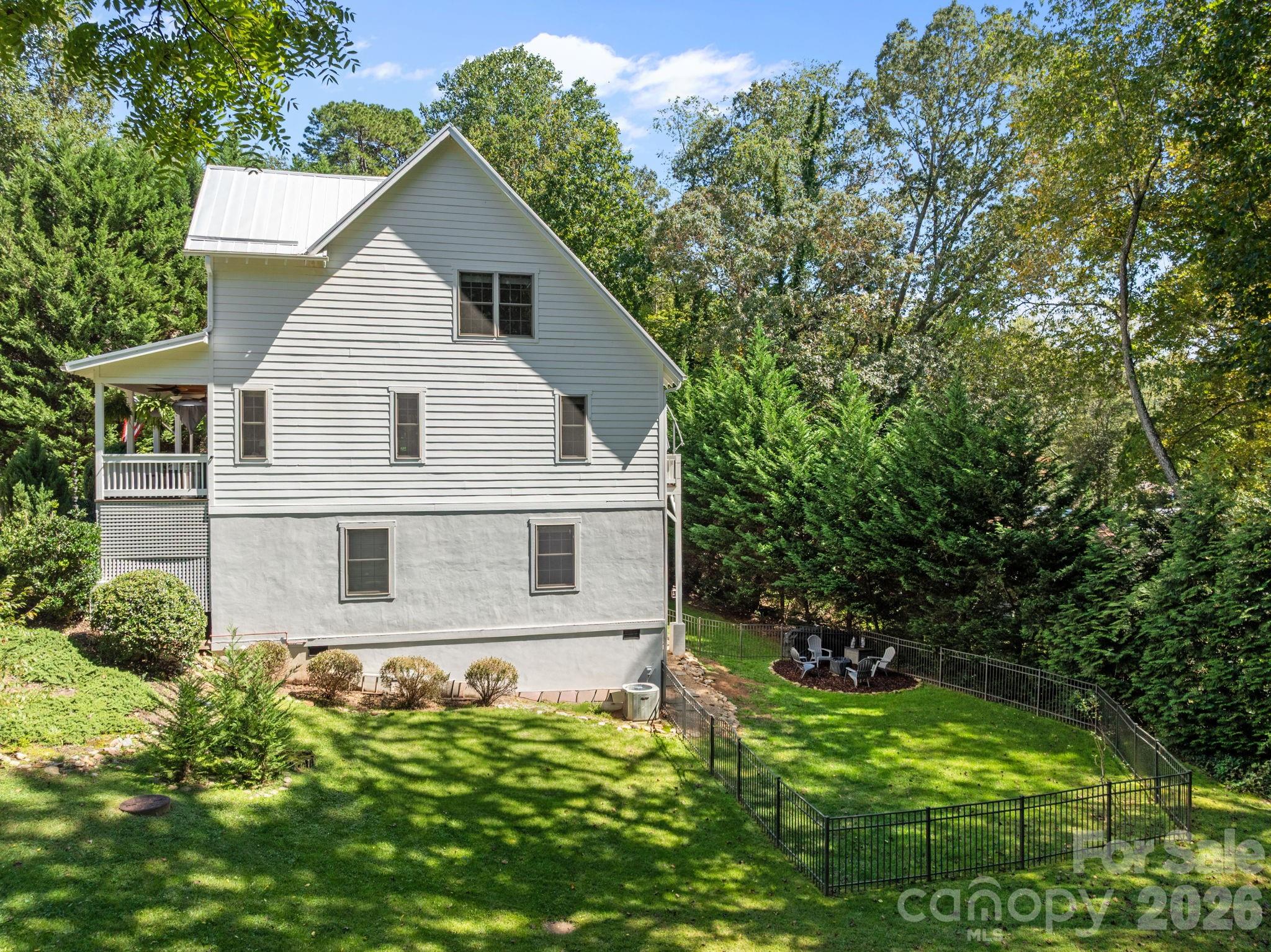 18 Oak Springs Drive — Arden