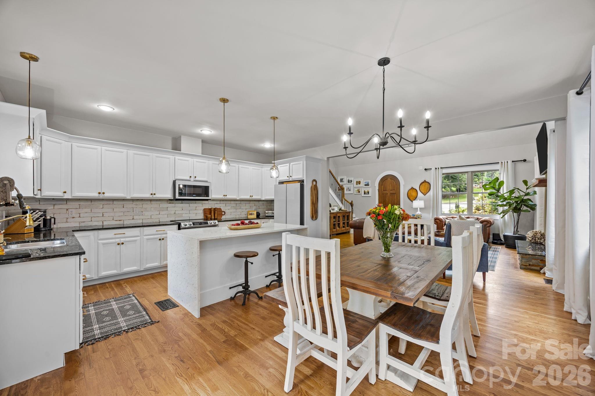 18 Oak Springs Drive — Arden