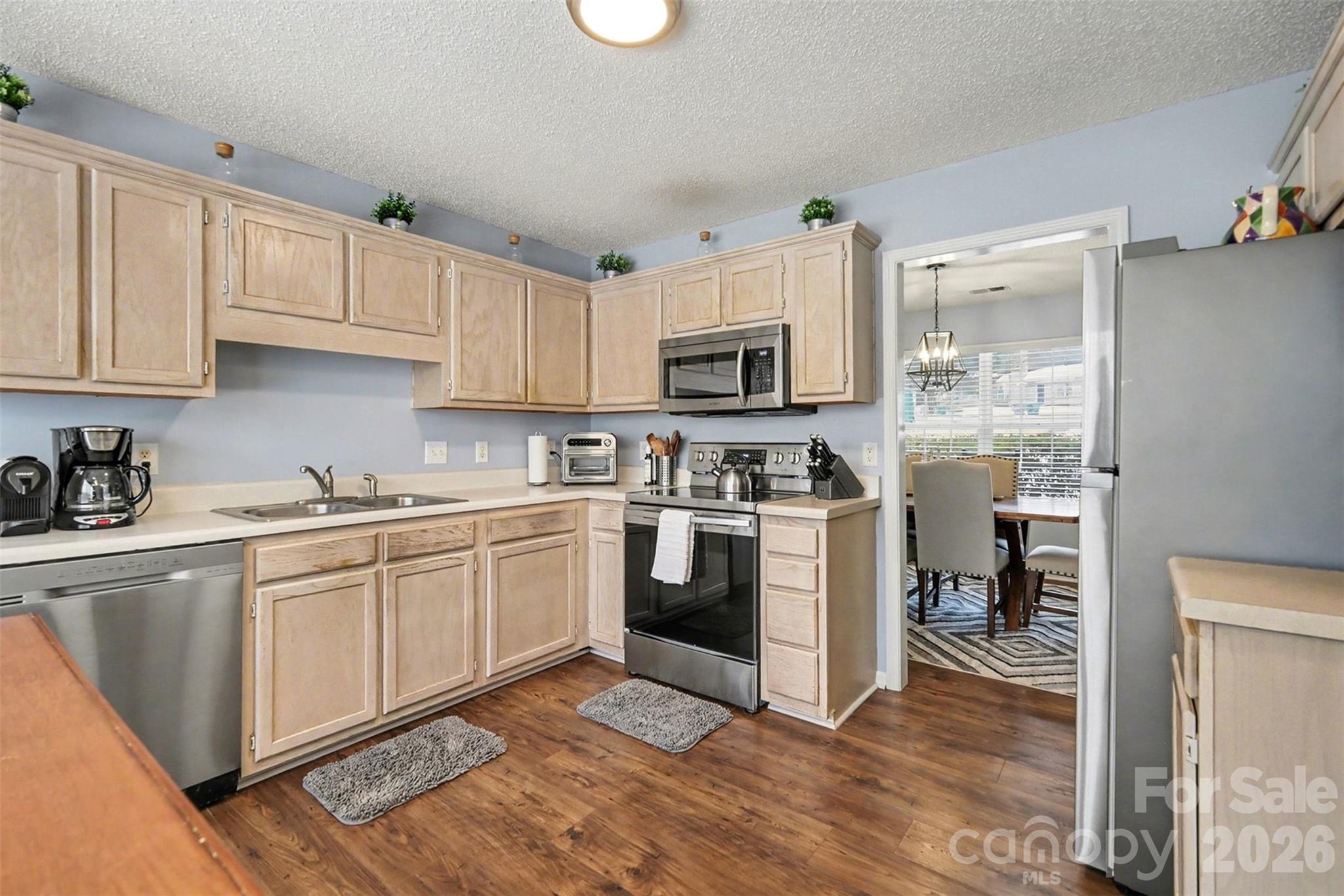 6323 Pine Hollow Drive — Charlotte