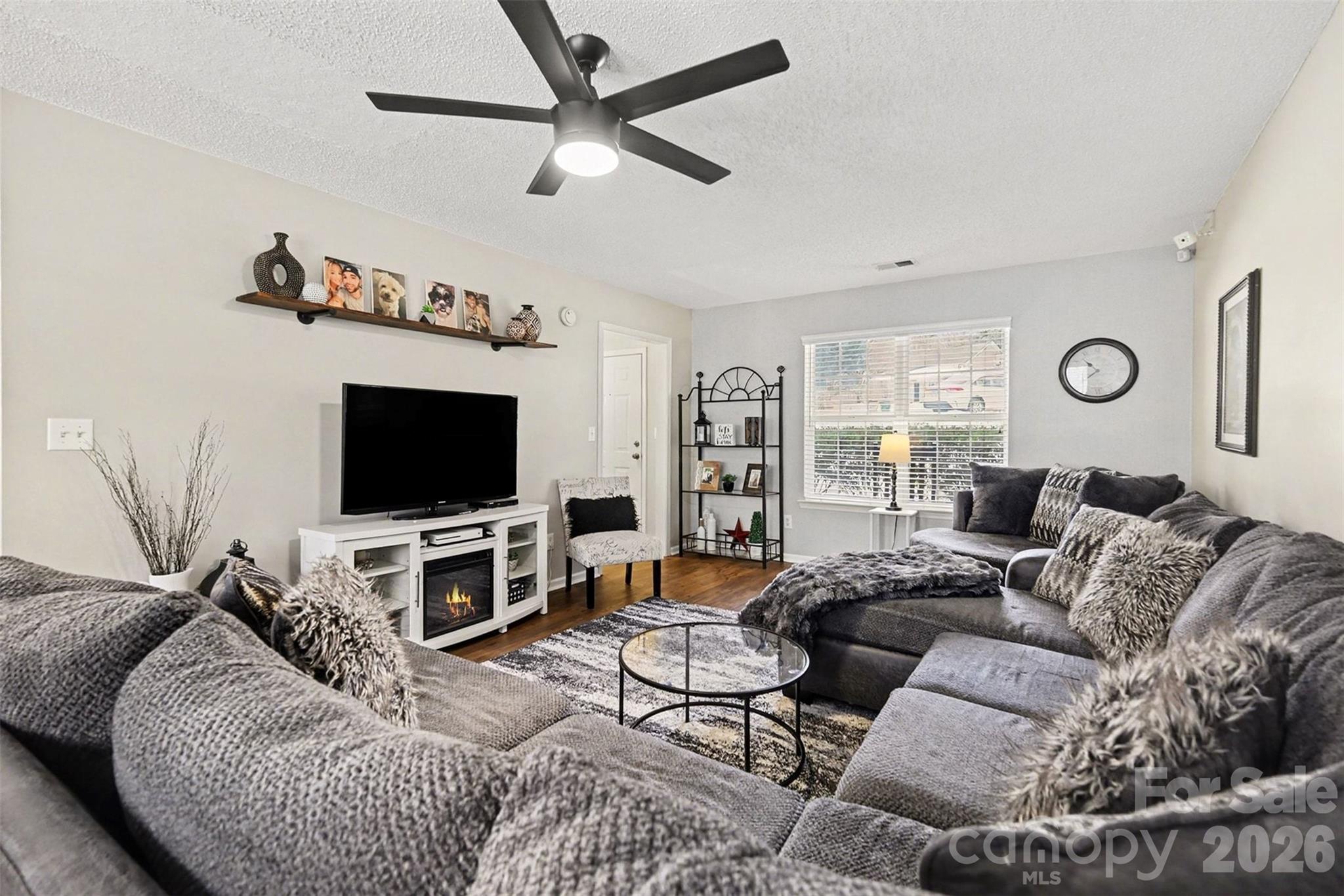 6323 Pine Hollow Drive — Charlotte