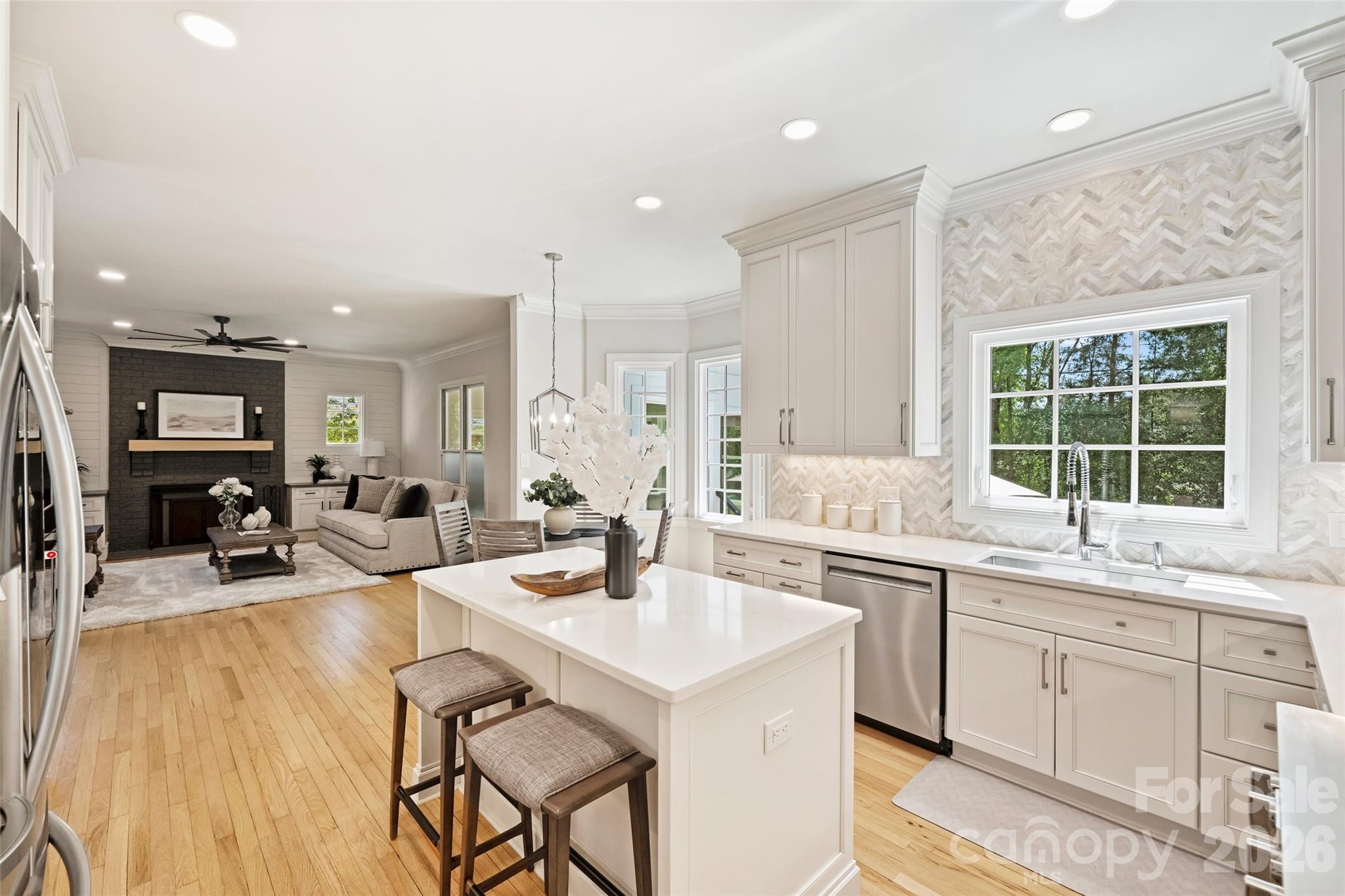6504 Hunter Pine Lane — Charlotte