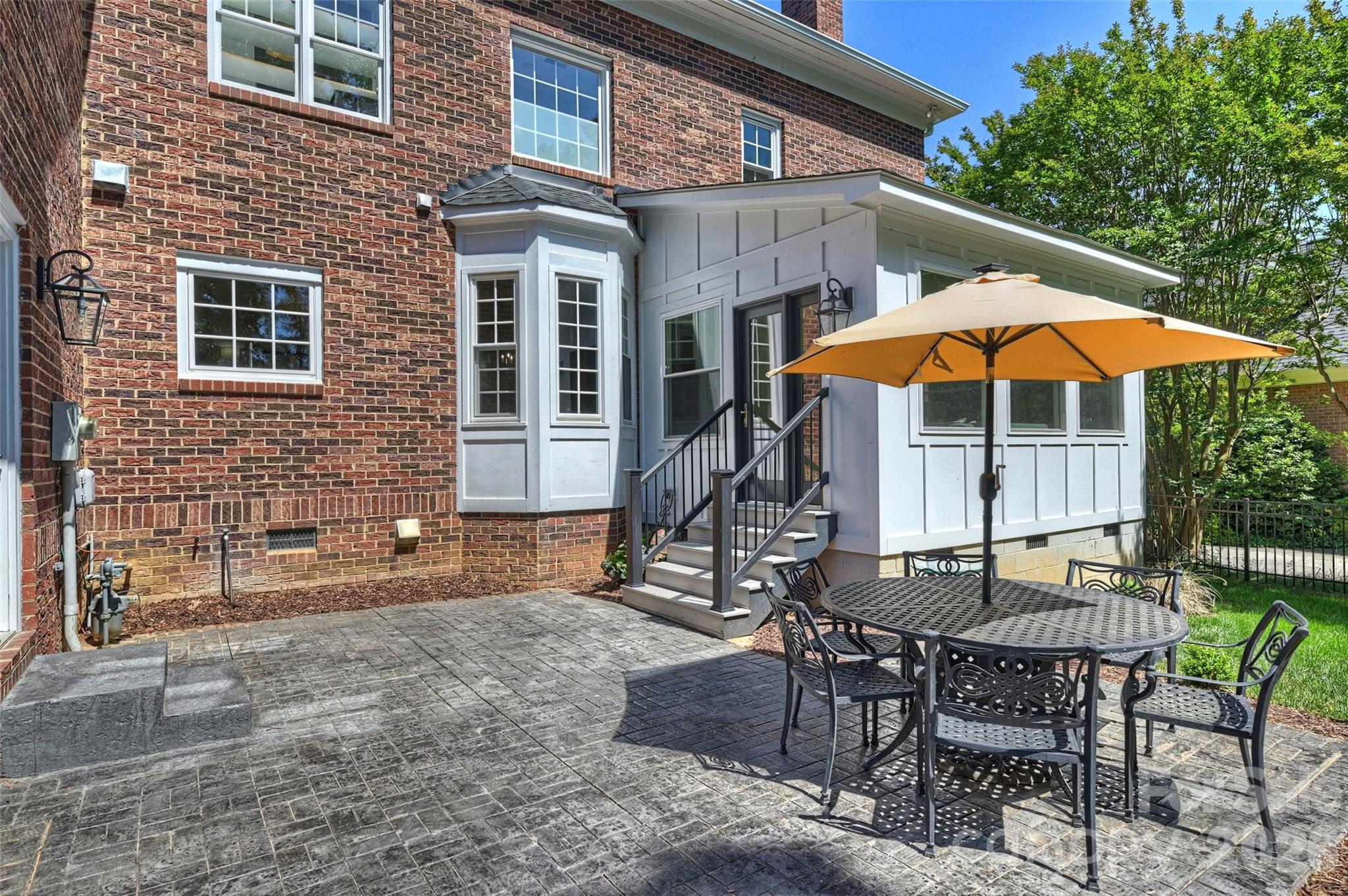 6504 Hunter Pine Lane — Charlotte