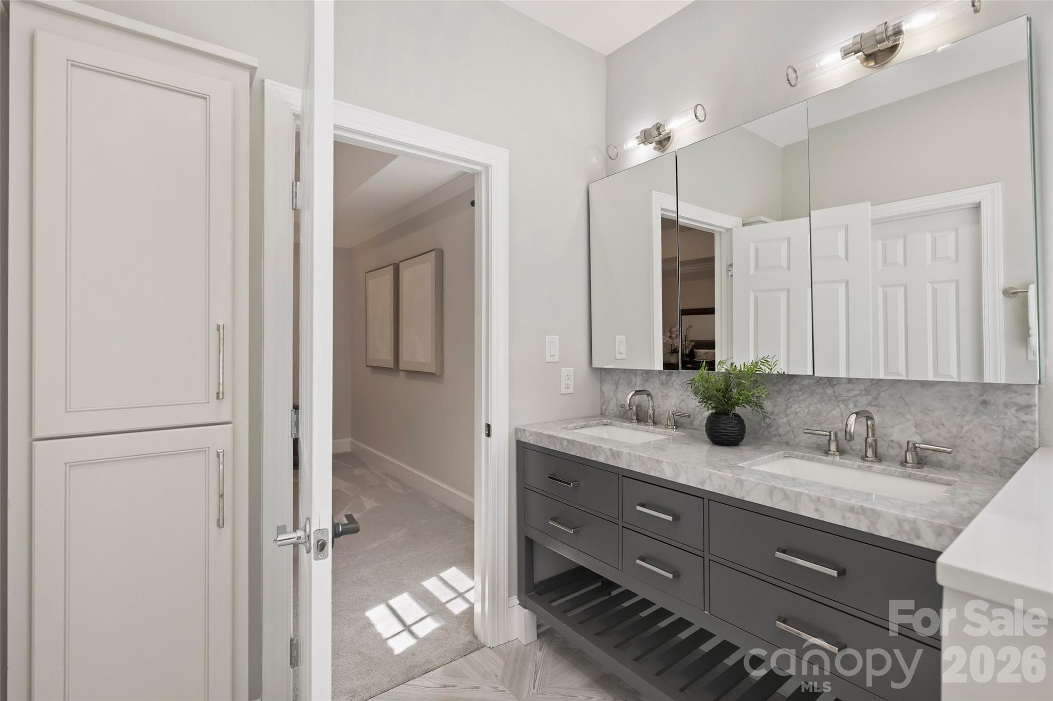 6504 Hunter Pine Lane — Charlotte