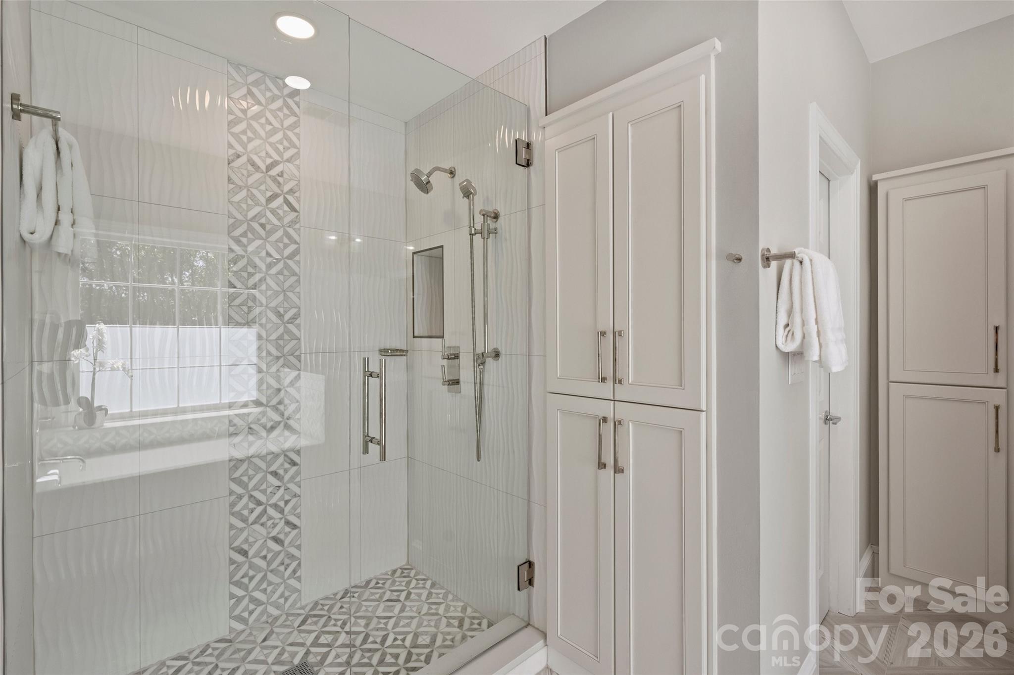6504 Hunter Pine Lane — Charlotte
