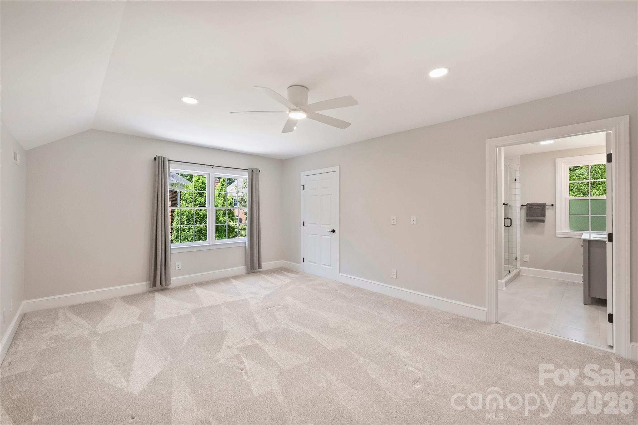 6504 Hunter Pine Lane — Charlotte