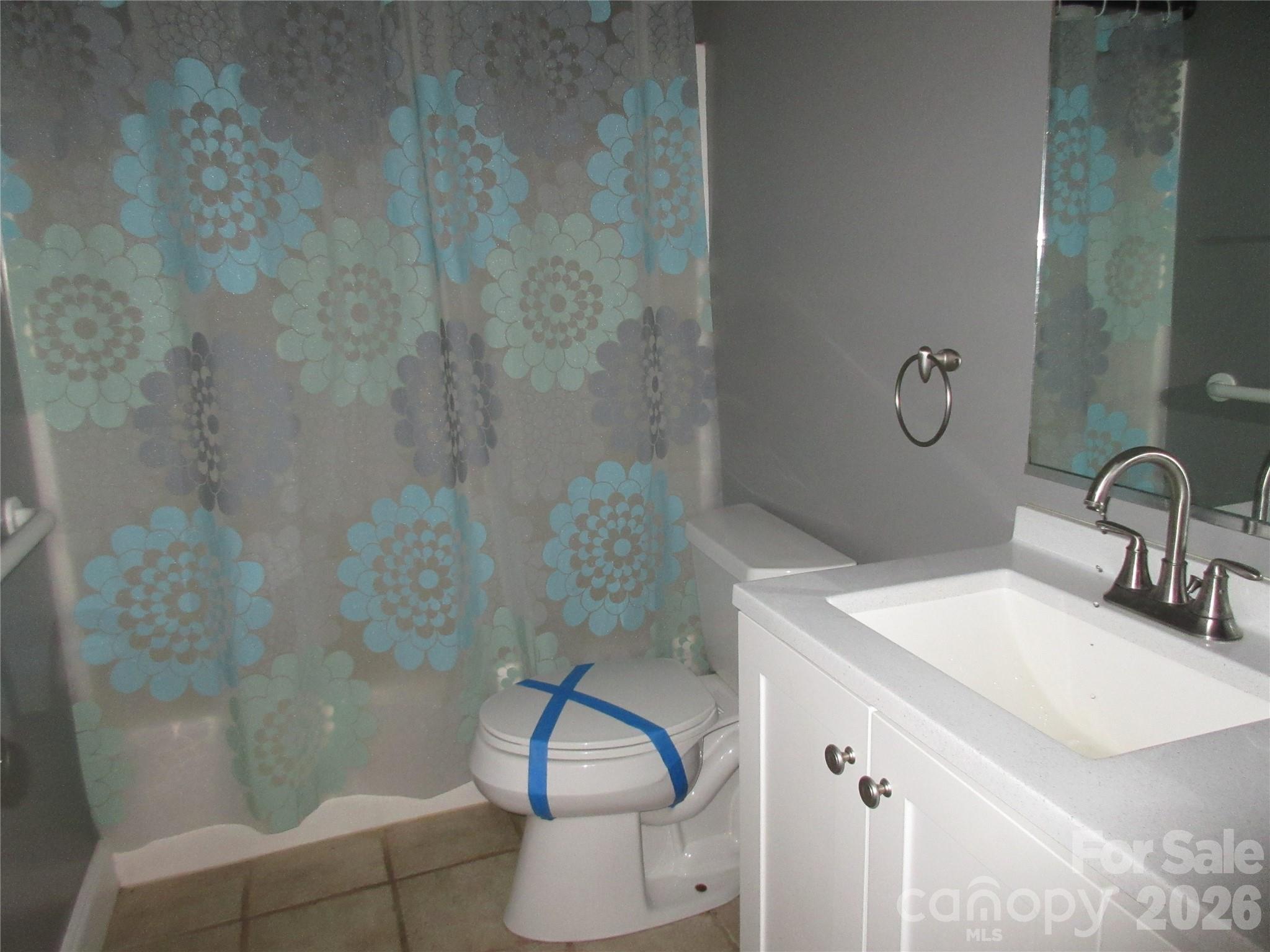618 Brook Knoll Circle — Weaverville