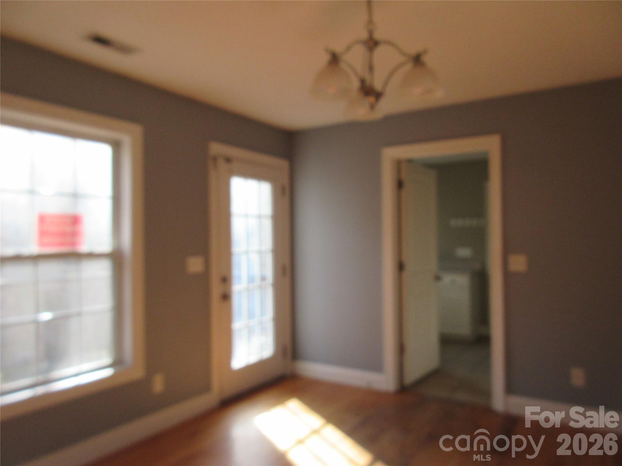 618 Brook Knoll Circle — Weaverville