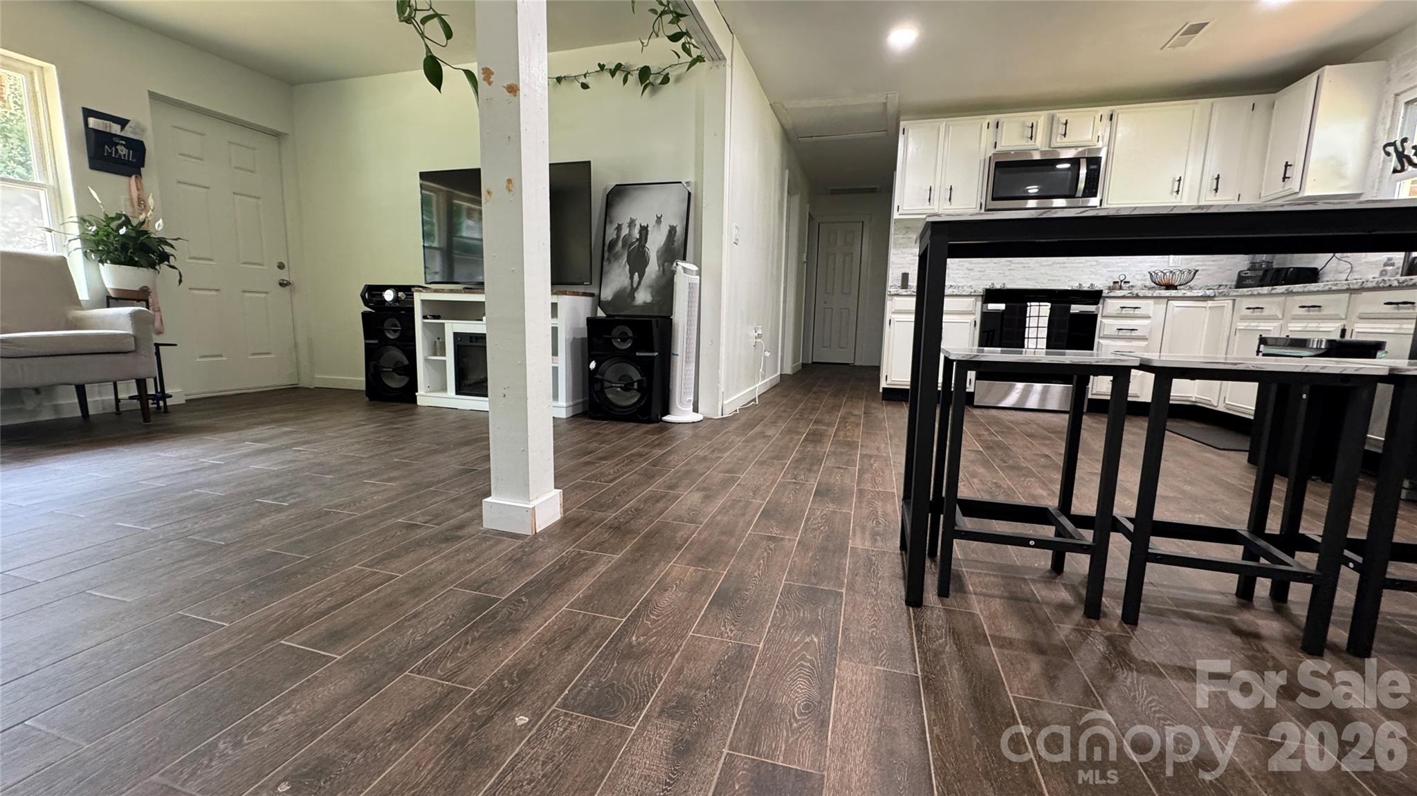 143 Mountain View Street — Forest City