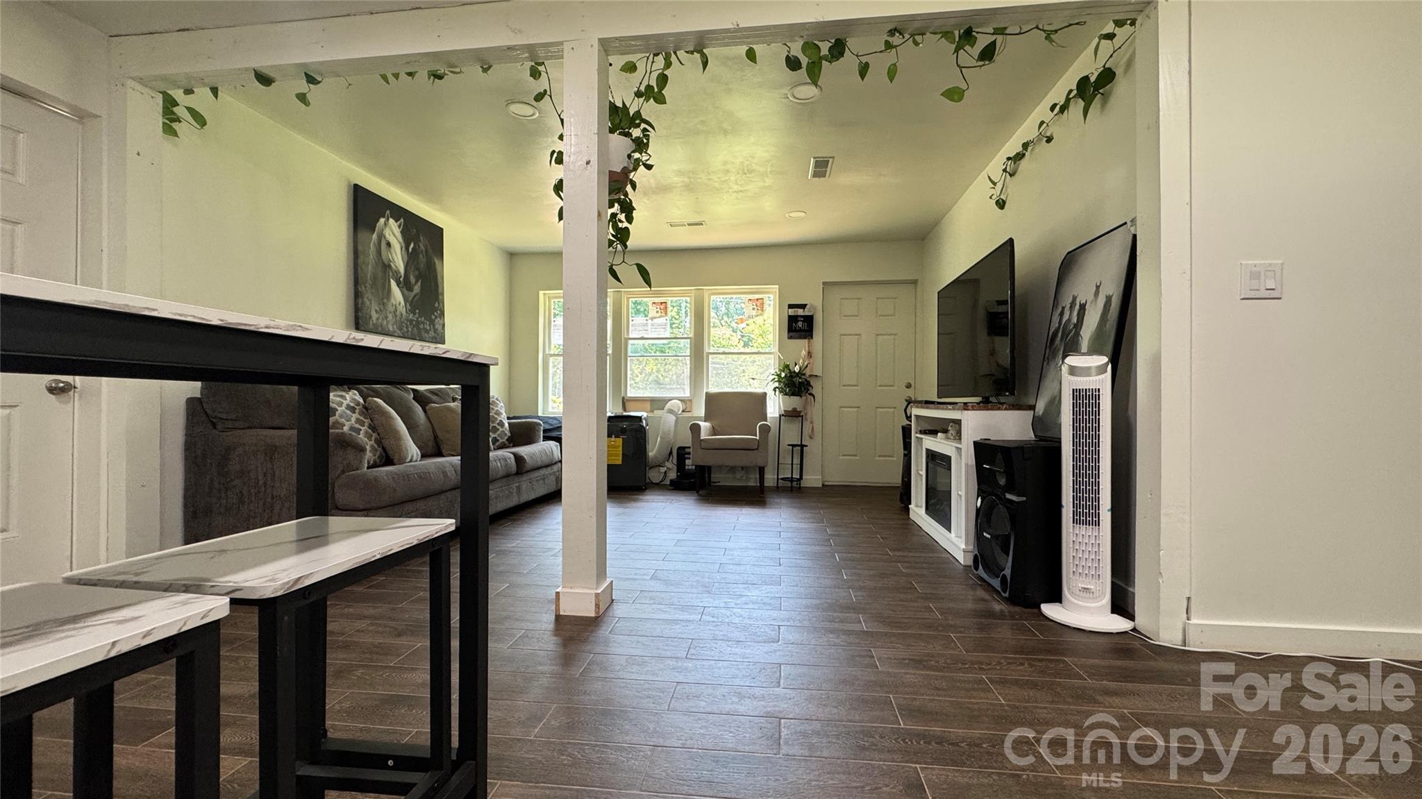 143 Mountain View Street — Forest City