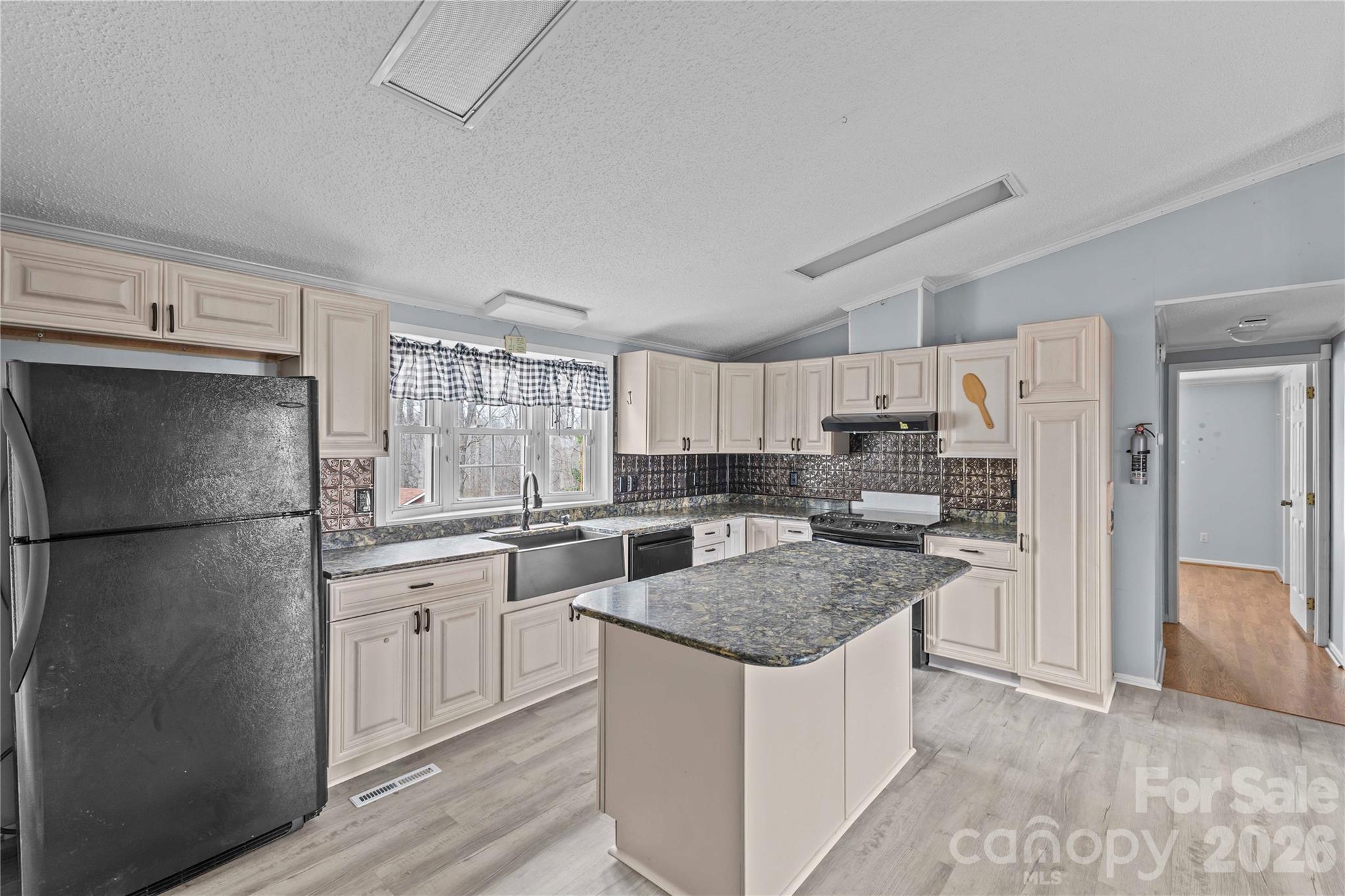 415 Massey Deal Road — Statesville