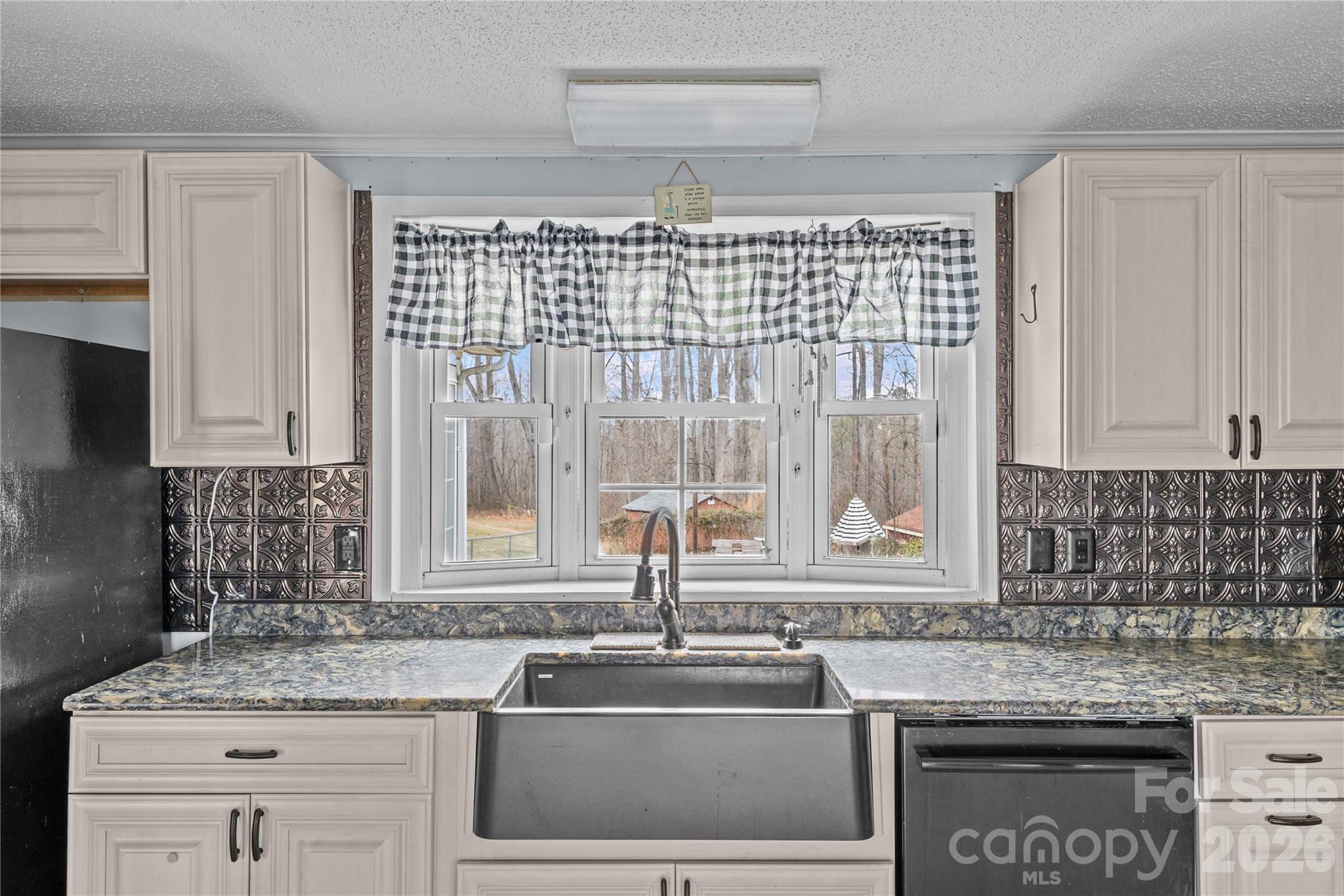 415 Massey Deal Road — Statesville