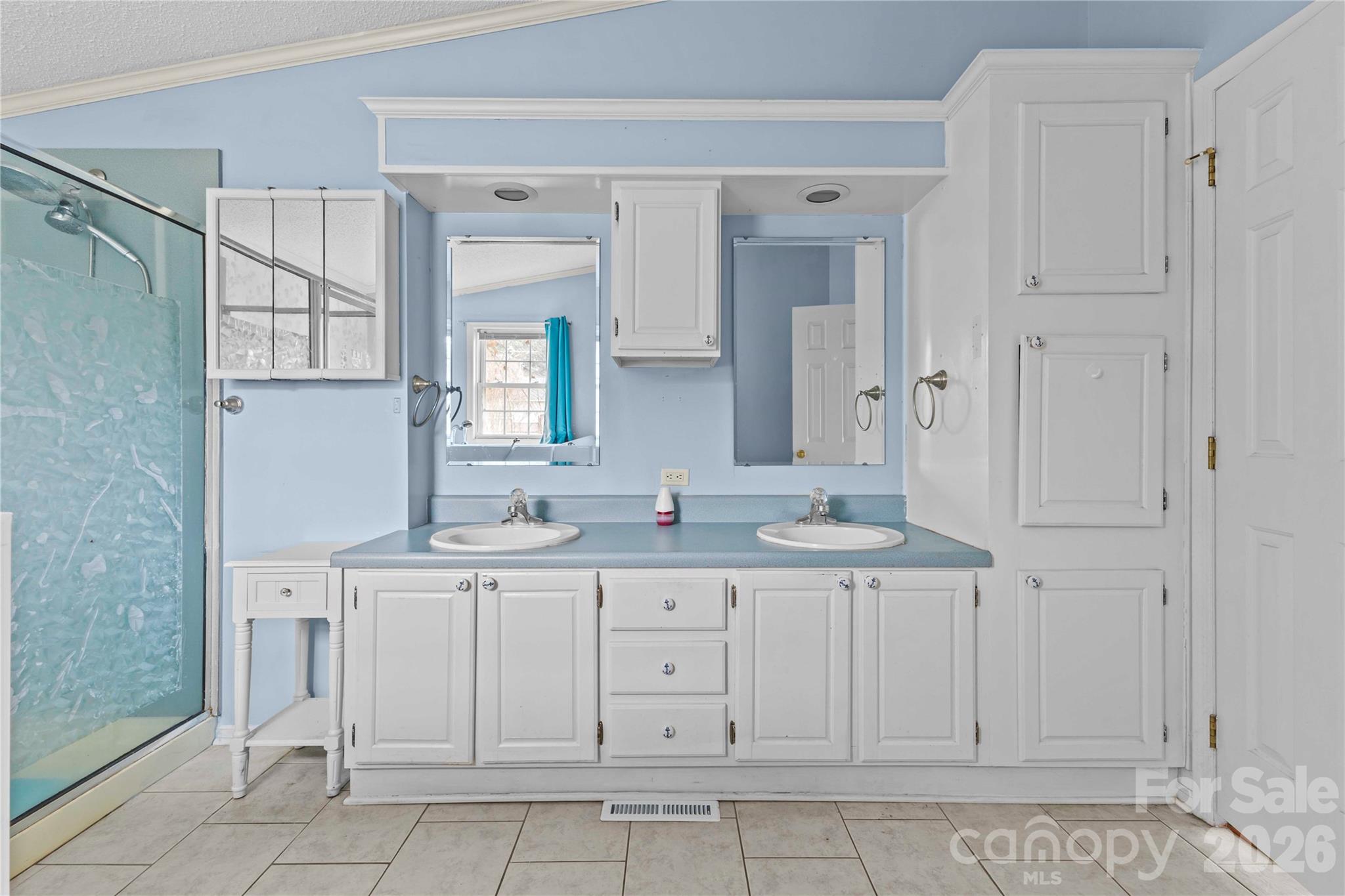 415 Massey Deal Road — Statesville
