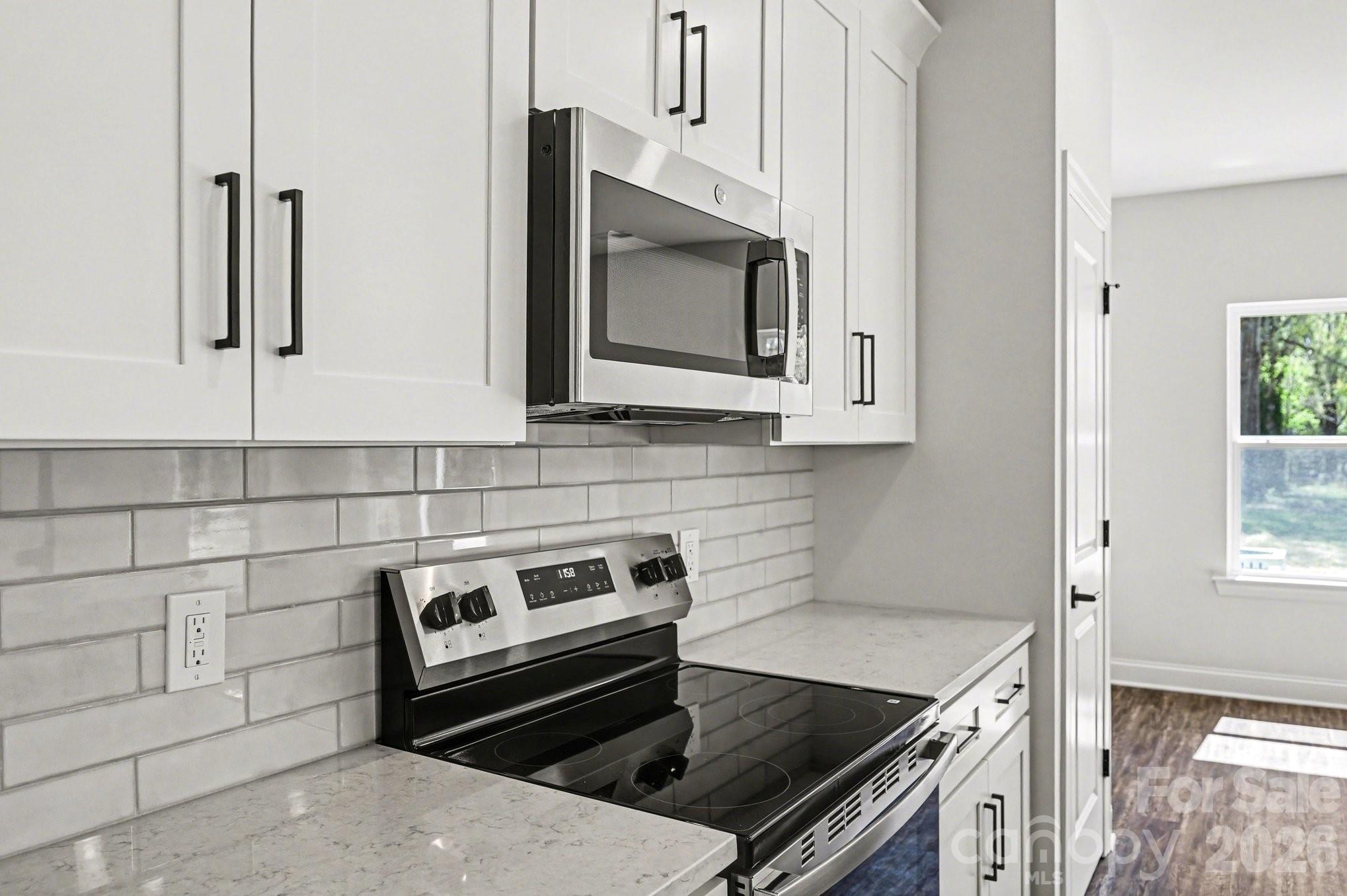 560 W Wilson Avenue — Mooresville