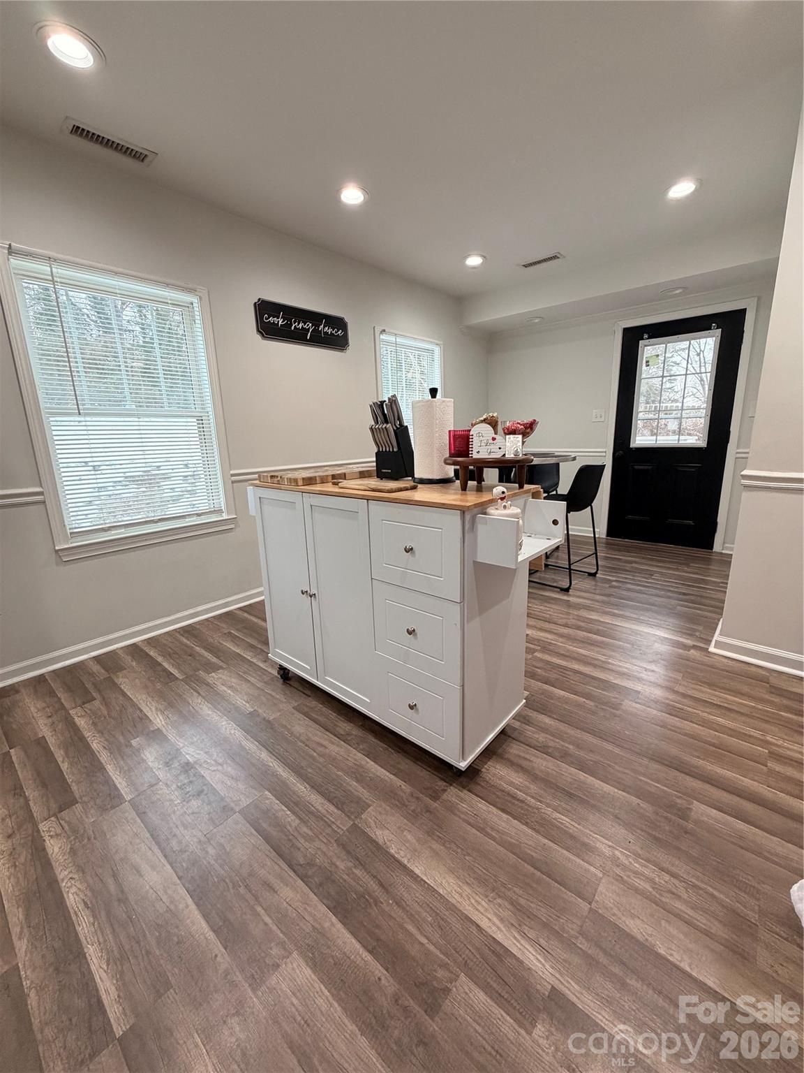 934 S Chestnut Street — Gastonia