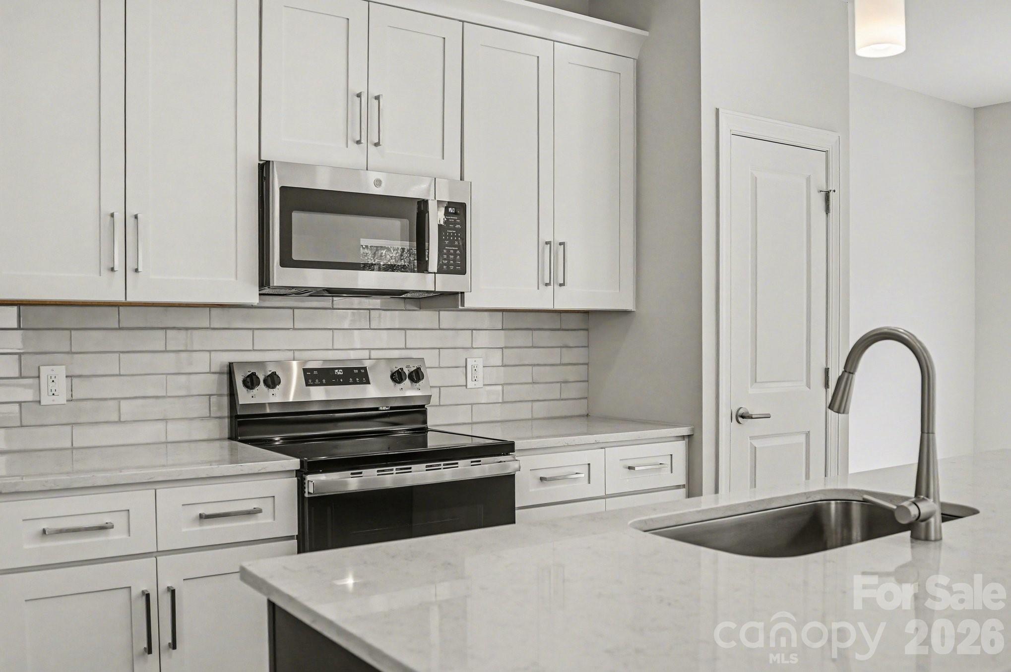 562 W Wilson Avenue — Mooresville