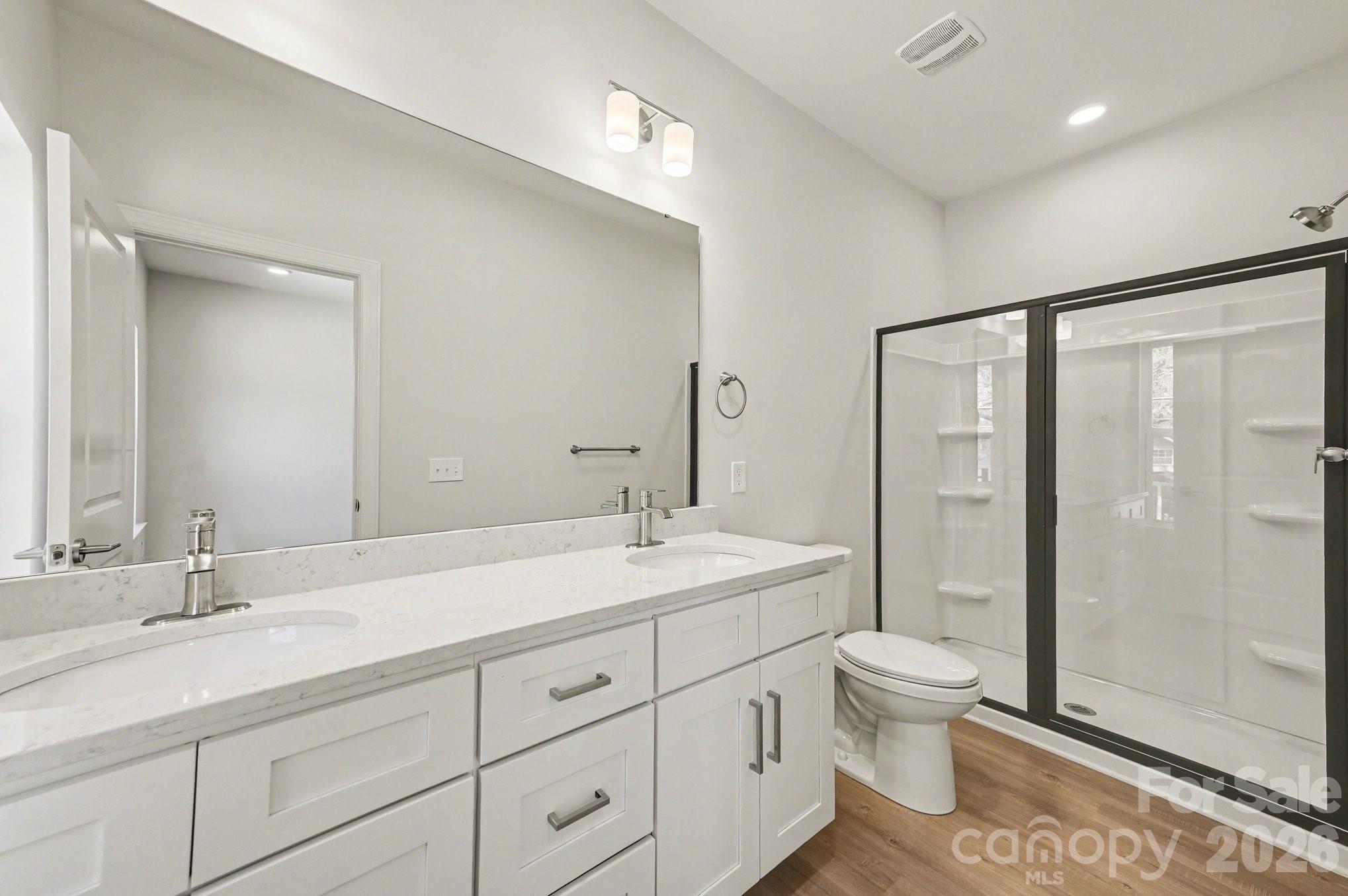 562 W Wilson Avenue — Mooresville