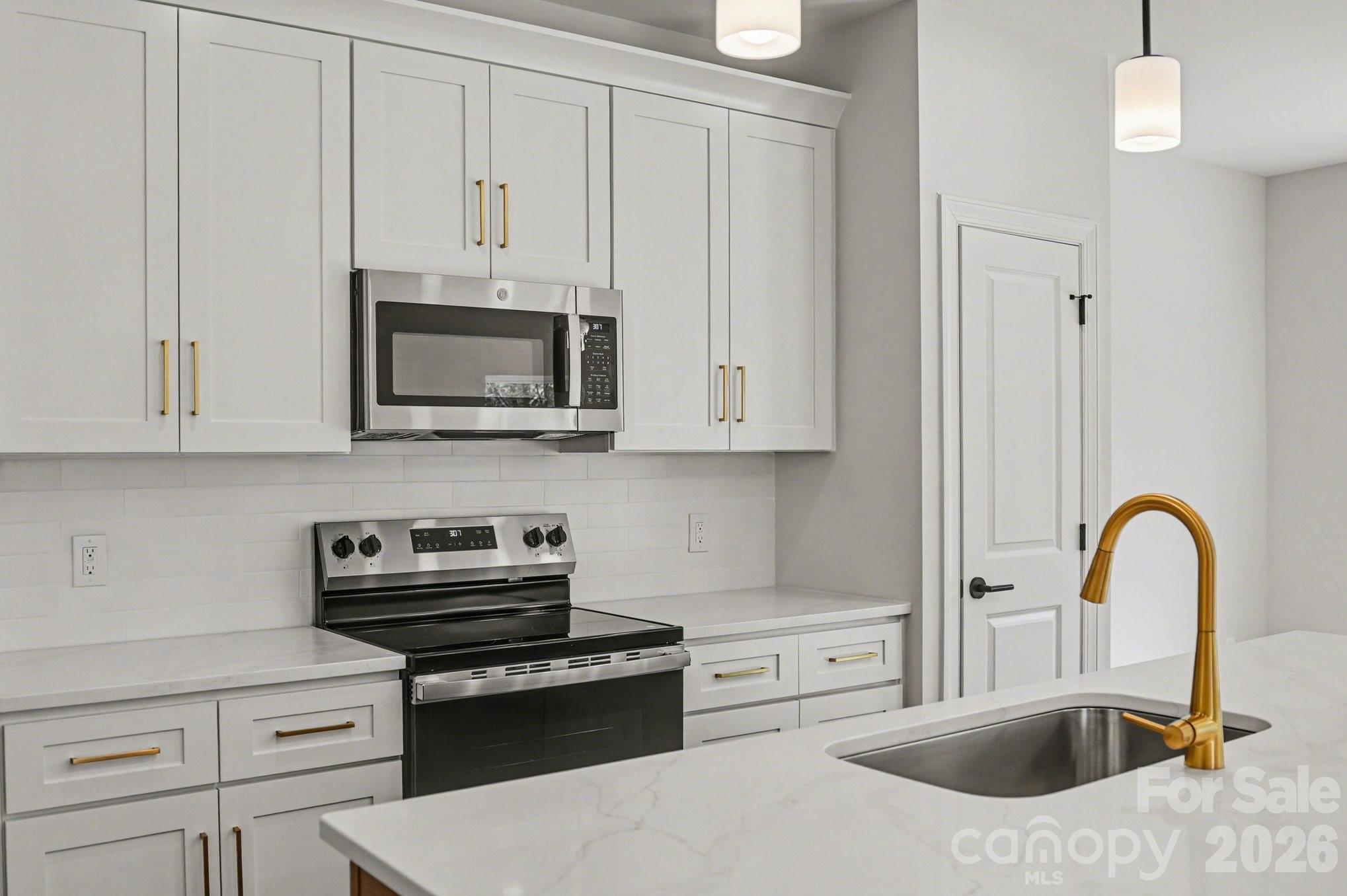 564 W Wilson Avenue — Mooresville