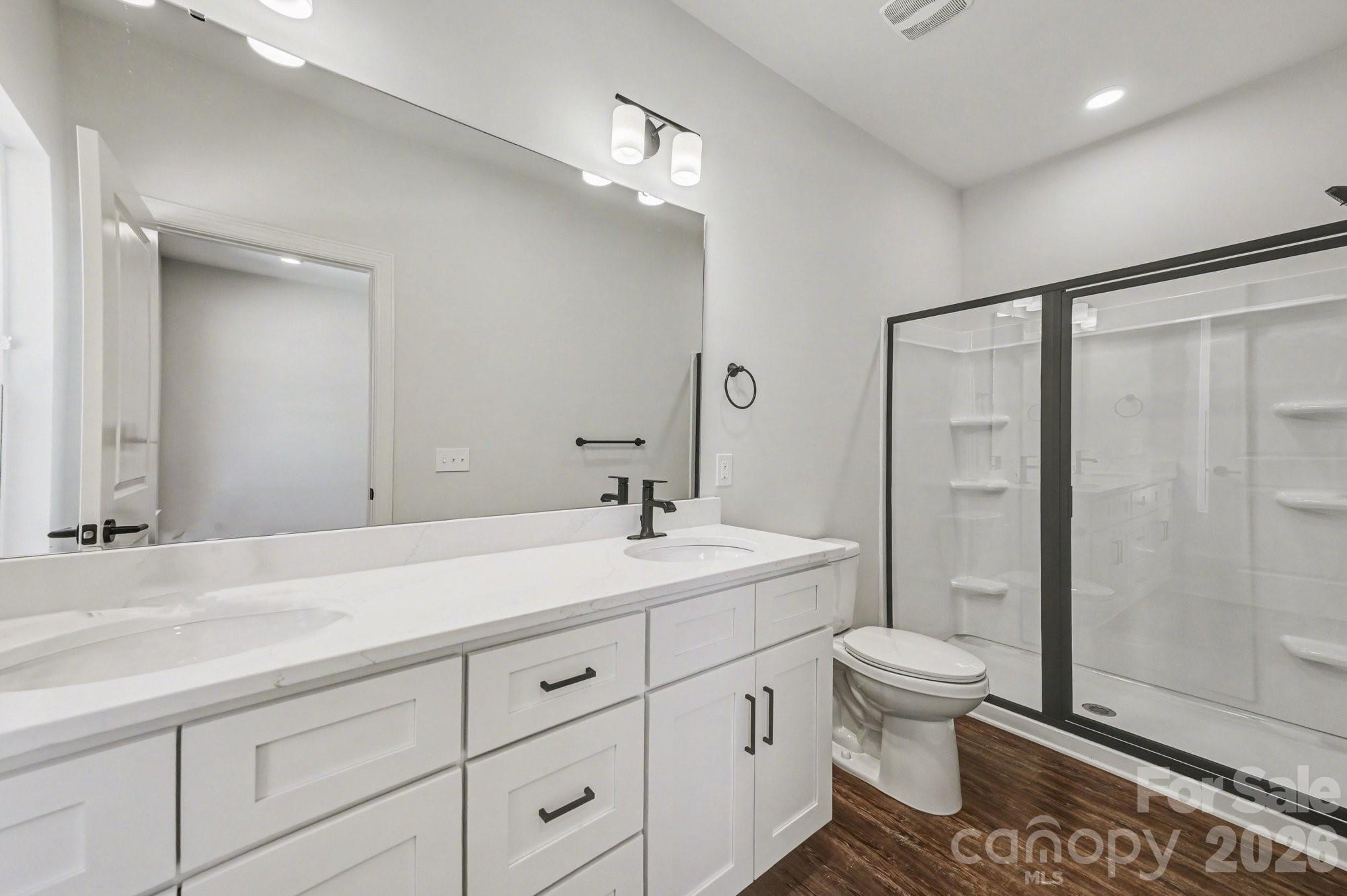 564 W Wilson Avenue — Mooresville