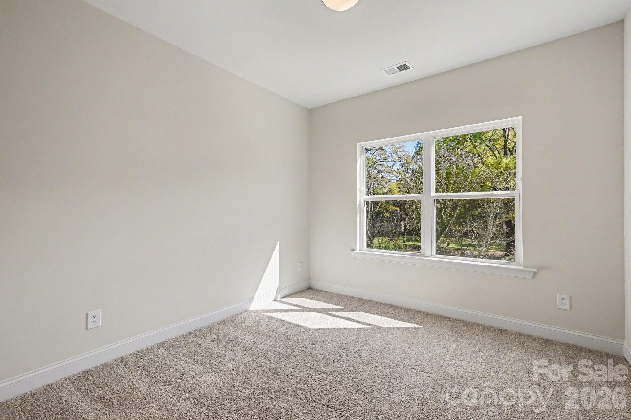 564 W Wilson Avenue — Mooresville