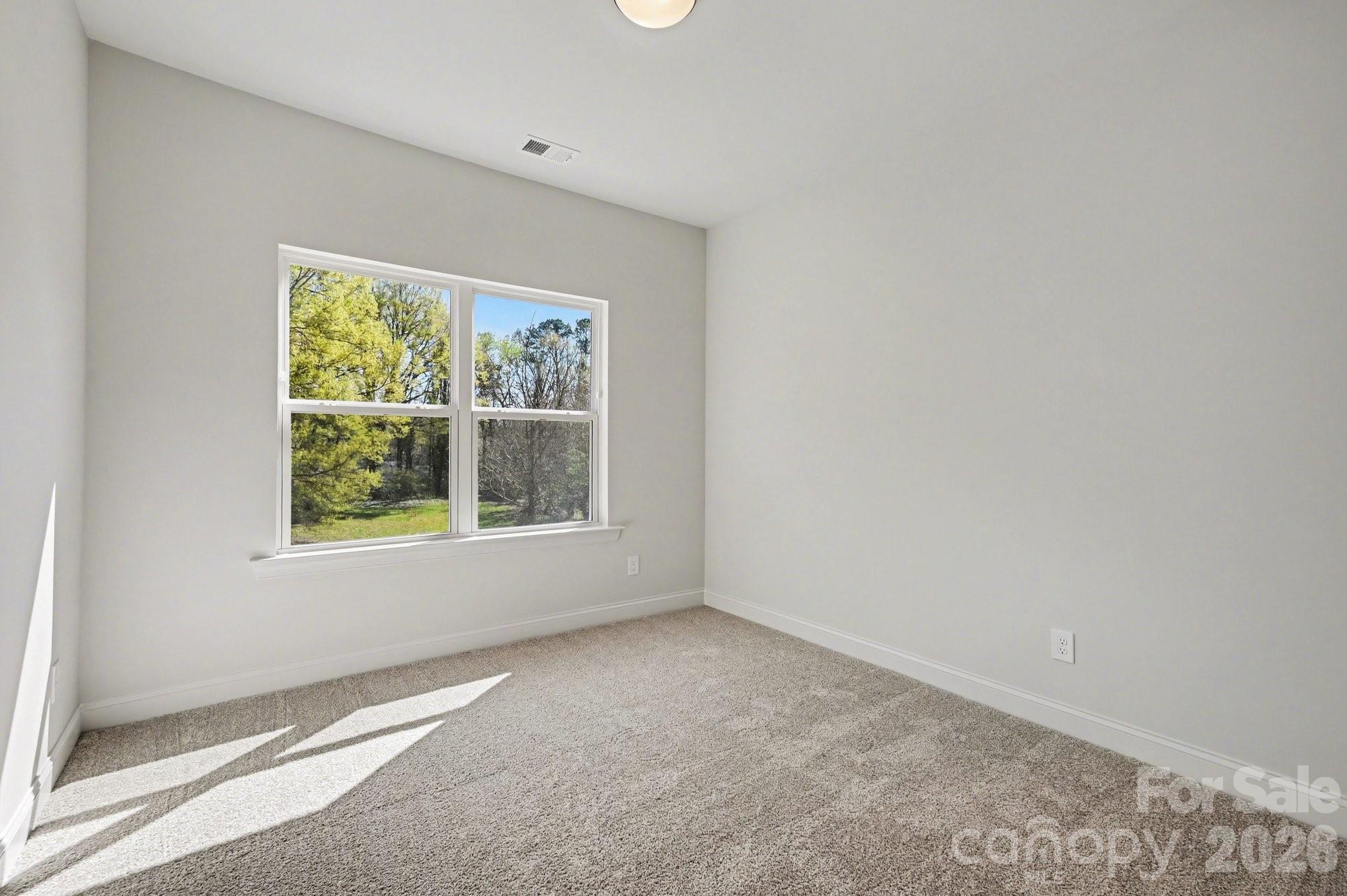 564 W Wilson Avenue — Mooresville