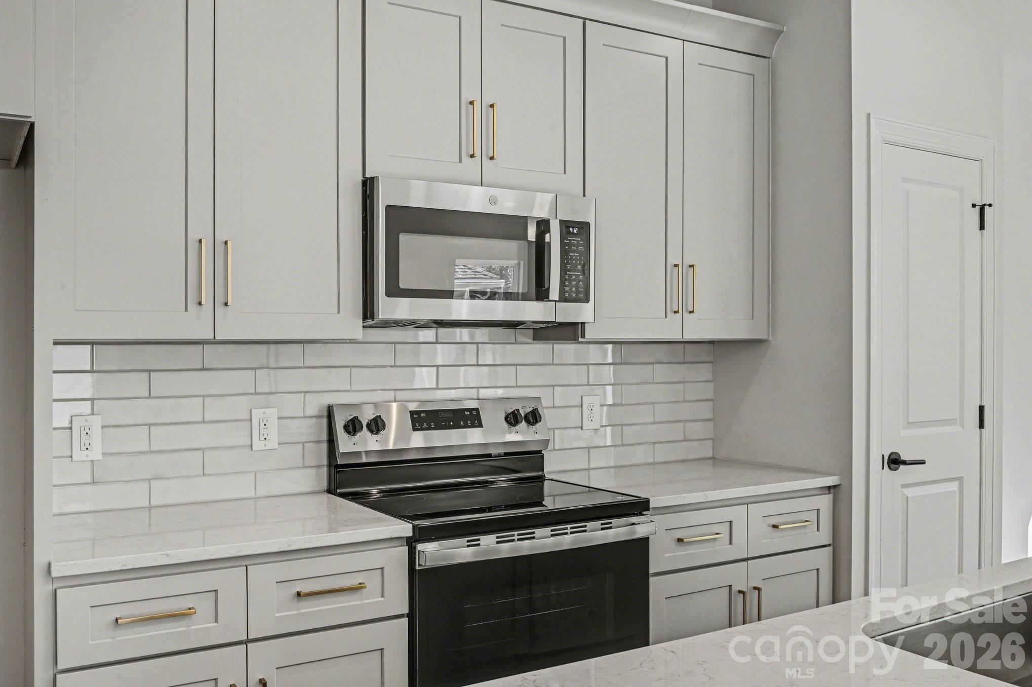 566 W Wilson Avenue — Mooresville