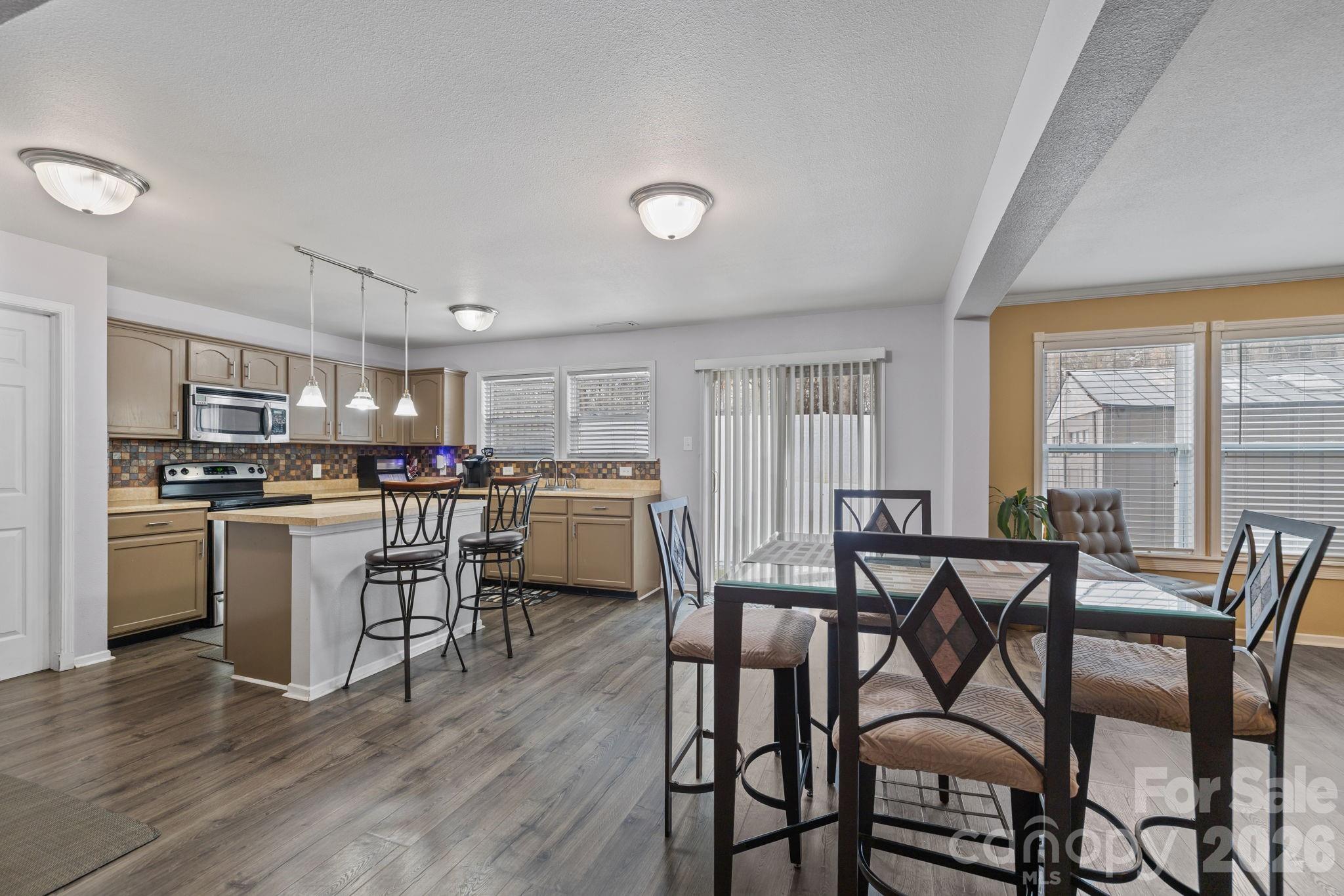 6127 Blue Ash Lane — Charlotte