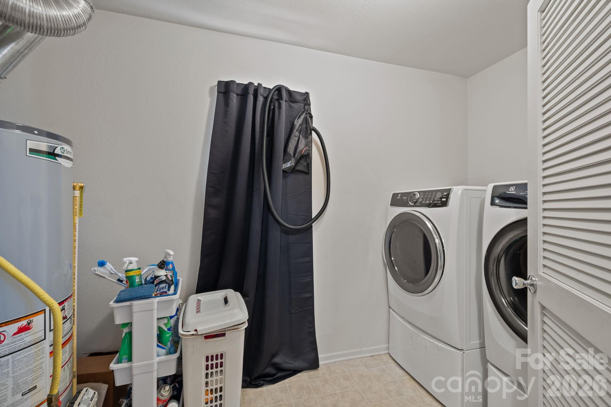 6127 Blue Ash Lane — Charlotte