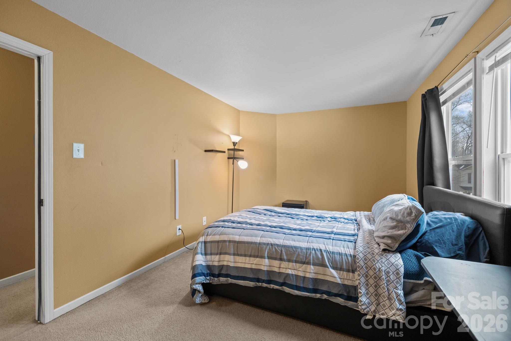 6127 Blue Ash Lane — Charlotte