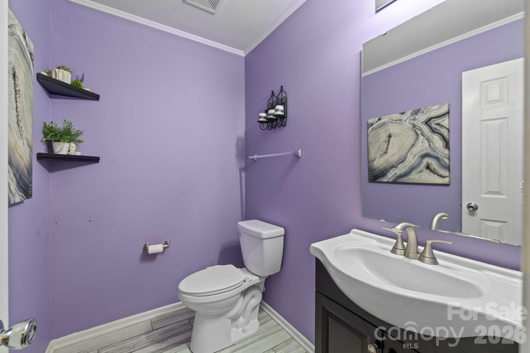 6127 Blue Ash Lane — Charlotte