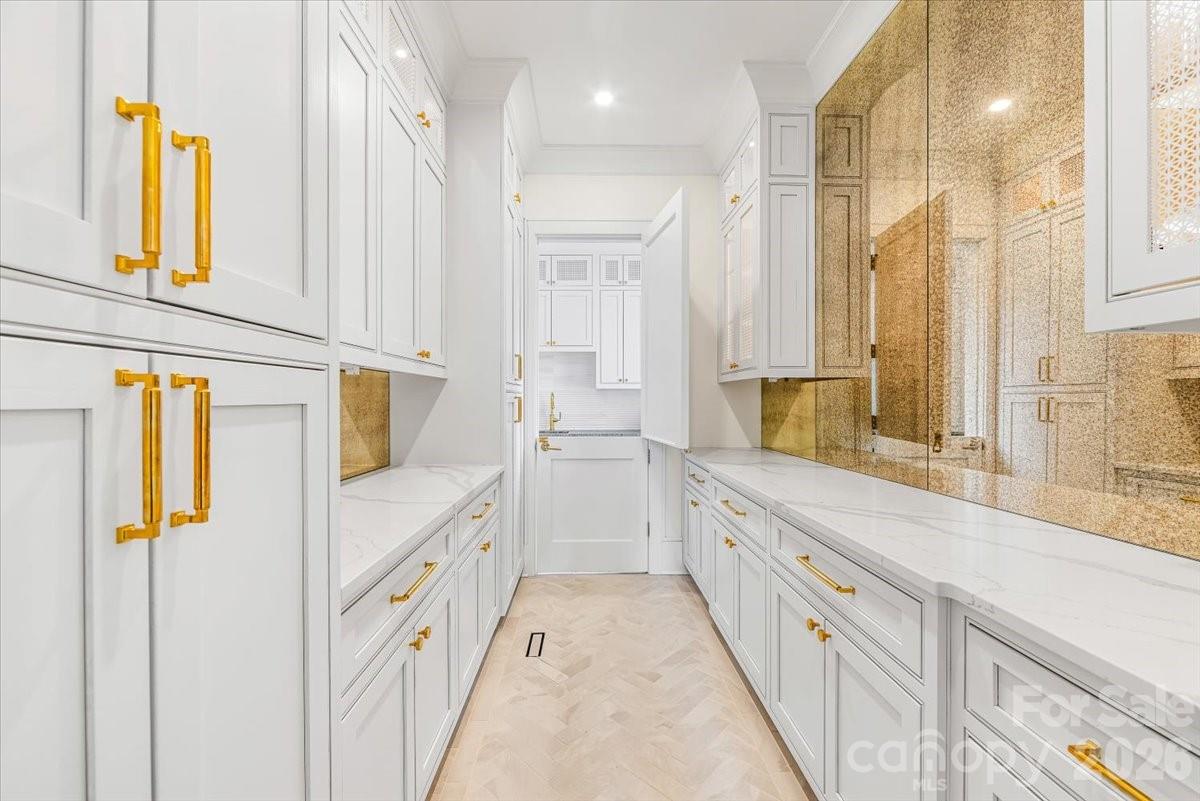 1614 Princeton Avenue — Charlotte