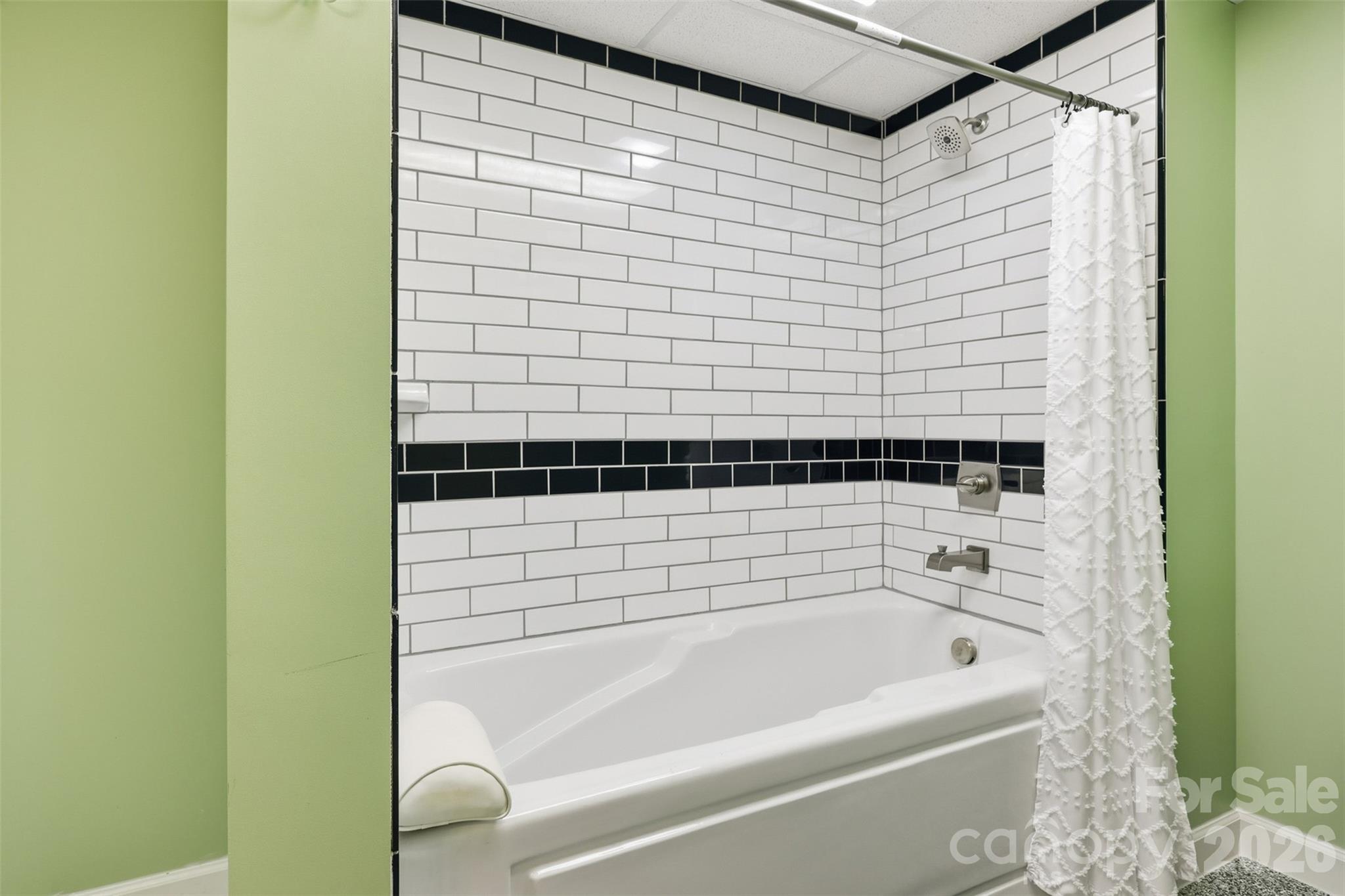 173 Chestnut Grove Road — Statesville