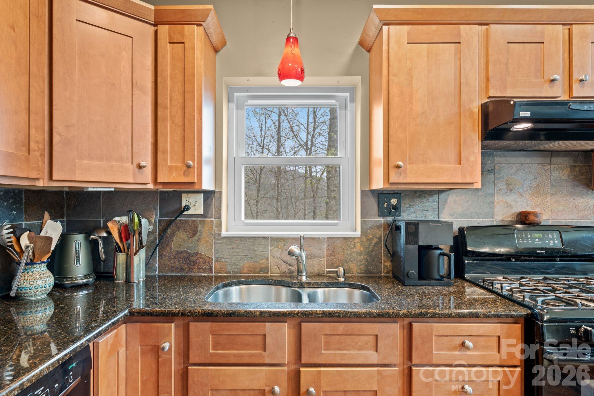 108 Hickory Forest Road — Fairview