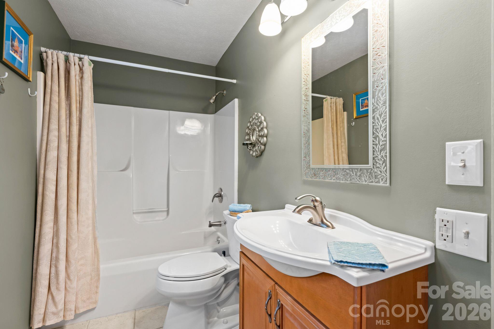 108 Hickory Forest Road — Fairview