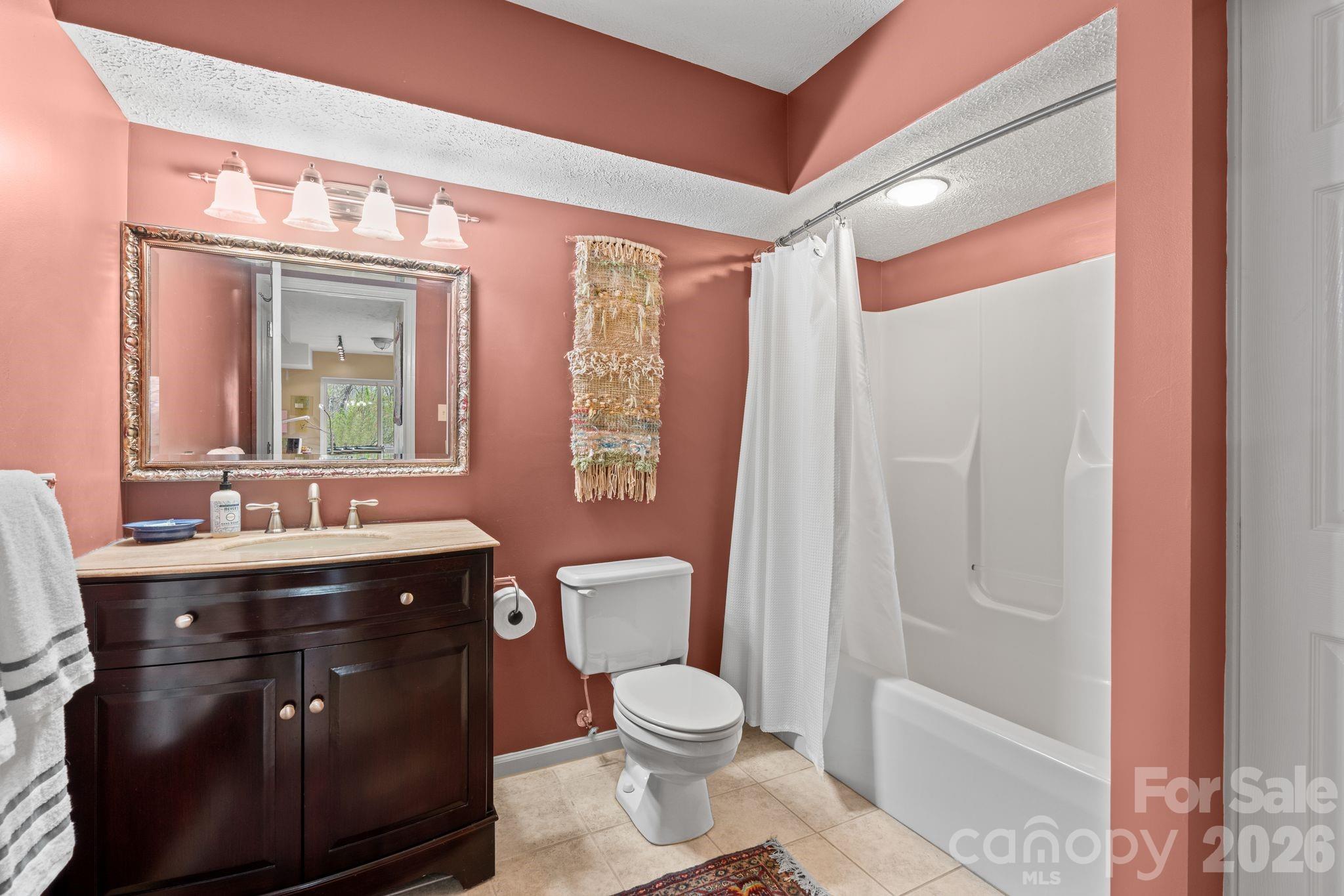 108 Hickory Forest Road — Fairview